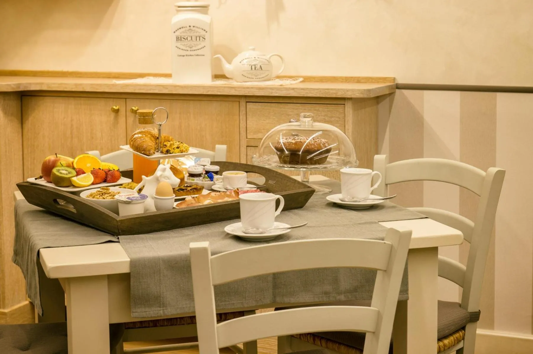 Food and drinks in Rocca Di Pierle, Agriturismo di Charme - Cortona