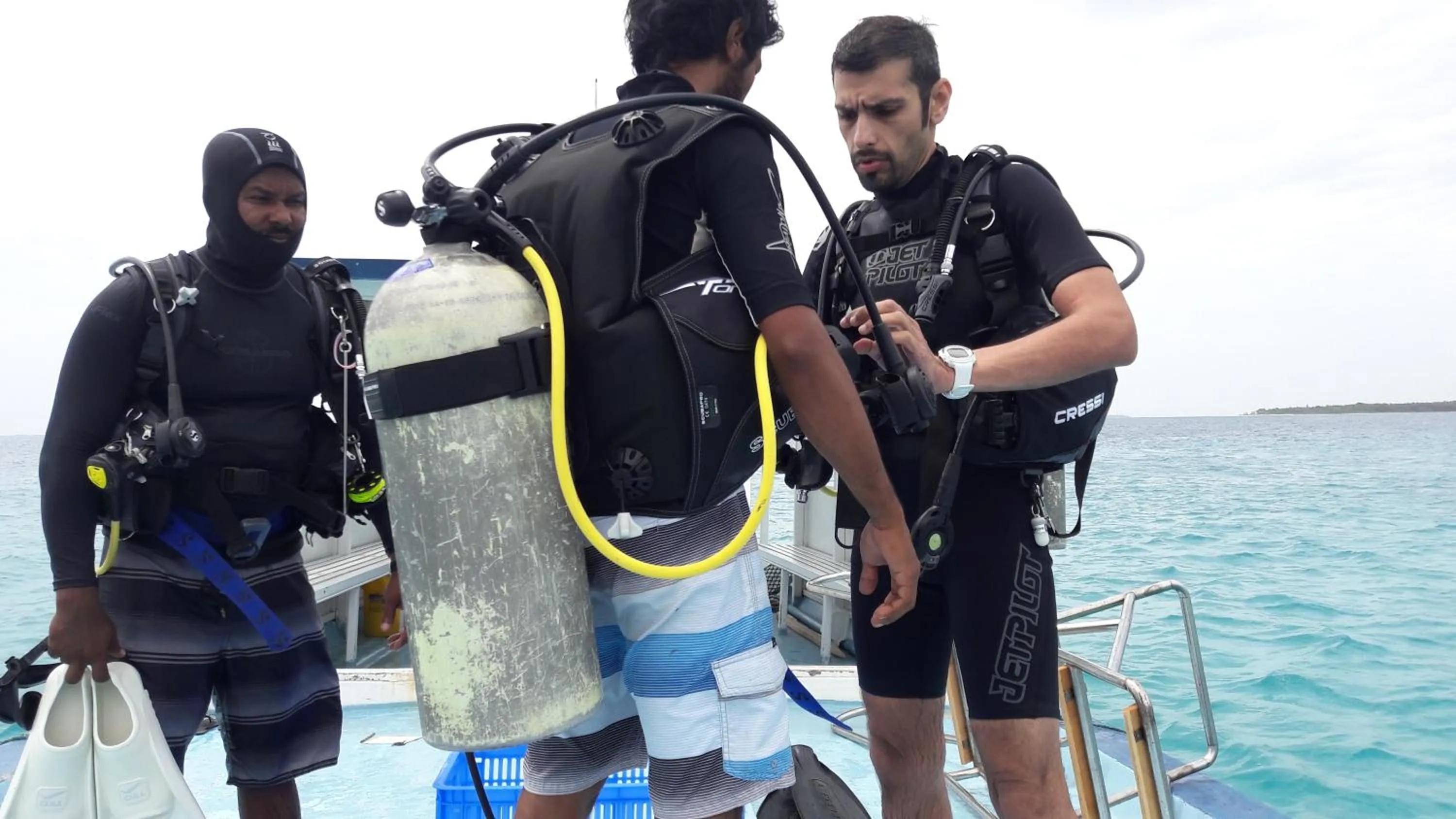 People in Annama Lodge and Dive