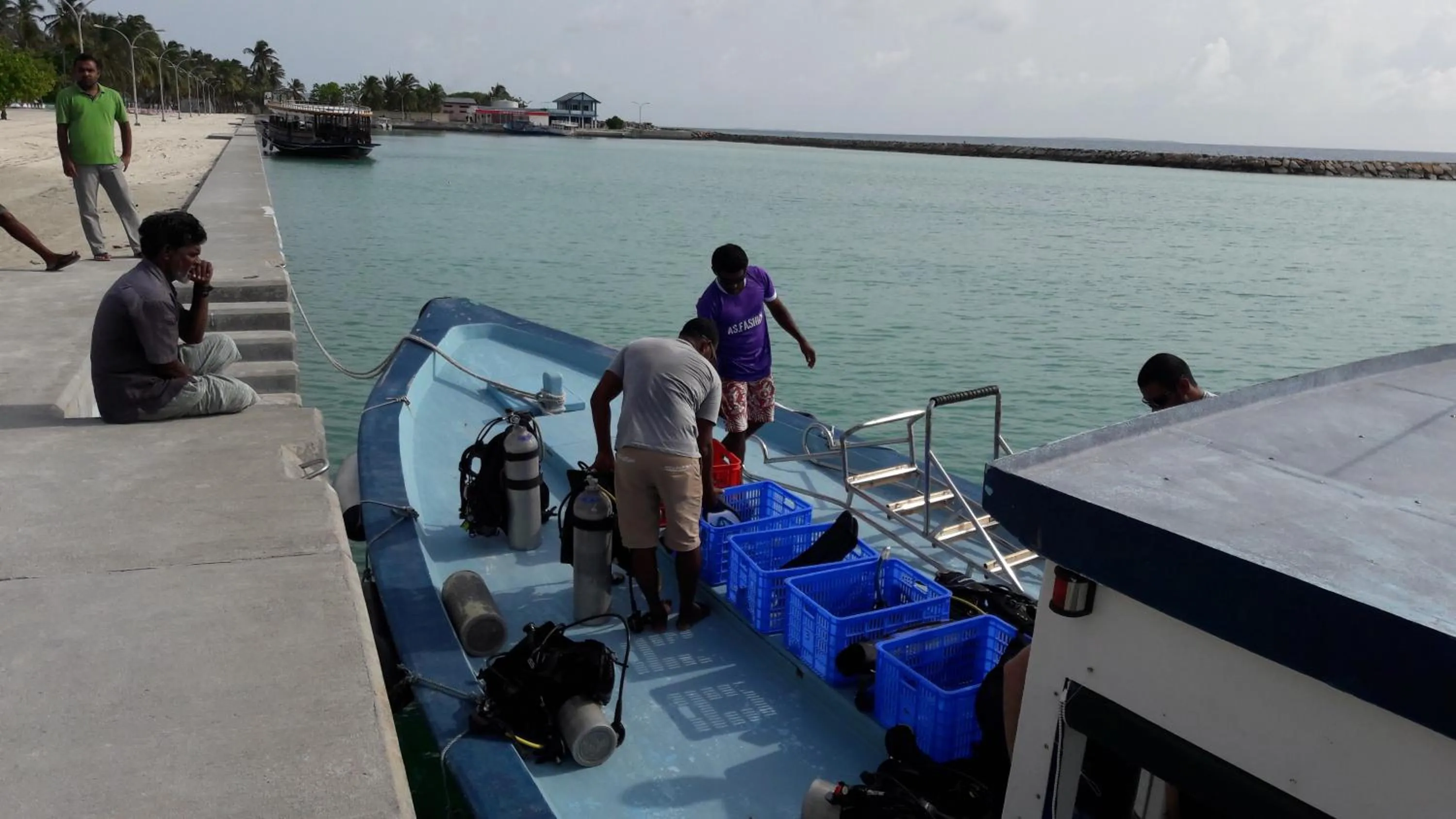People in Annama Lodge and Dive