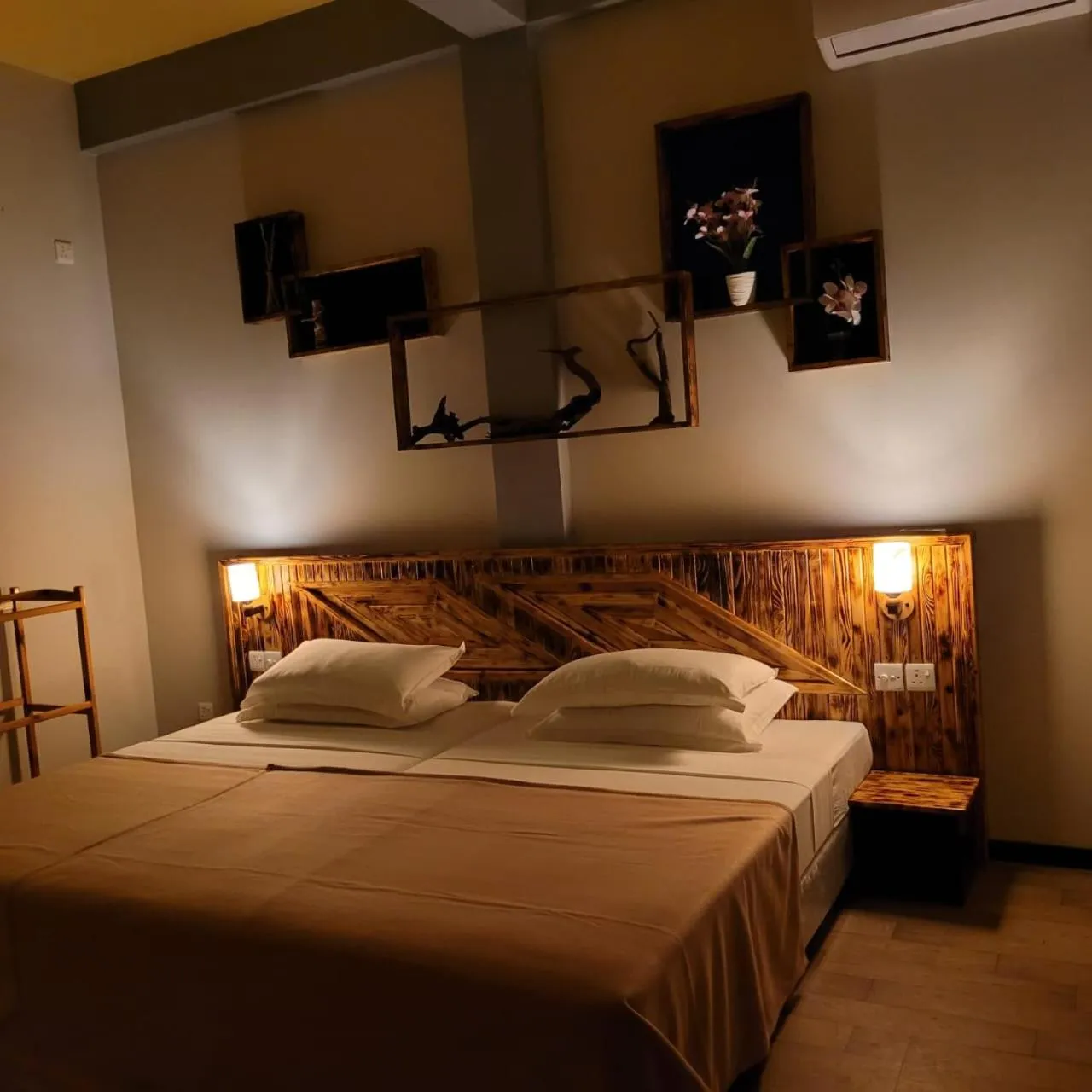 Bed in Annama Lodge and Dive
