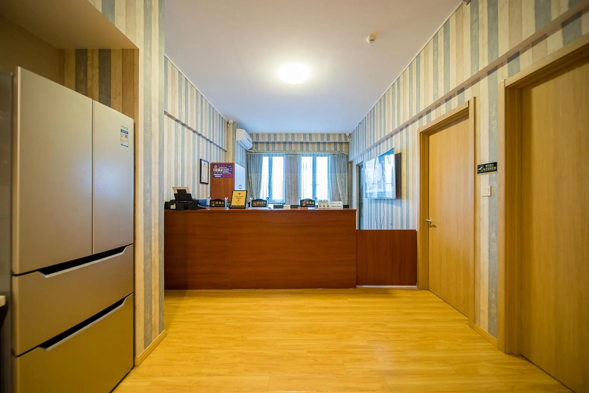 Lobby or reception in Guangzhou Laiste ApartHotel Science City Greenland Central Plaza Branch - Free Shuttle Bus to Canton Fair Complex During Canton Fair Period