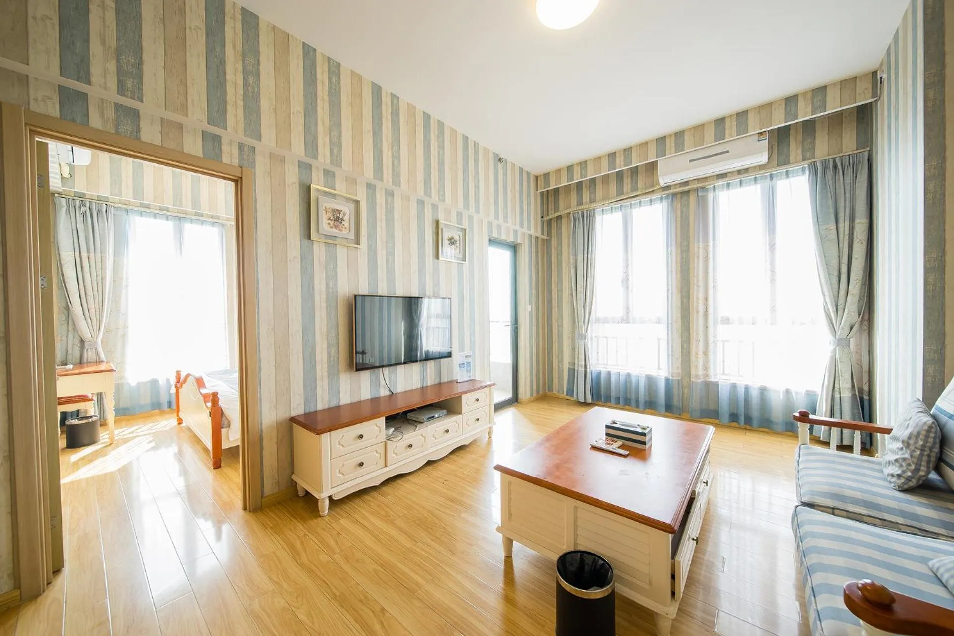 TV and multimedia, Bed in Guangzhou Laiste ApartHotel Science City Greenland Central Plaza Branch - Free Shuttle Bus to Canton Fair Complex During Canton Fair Period