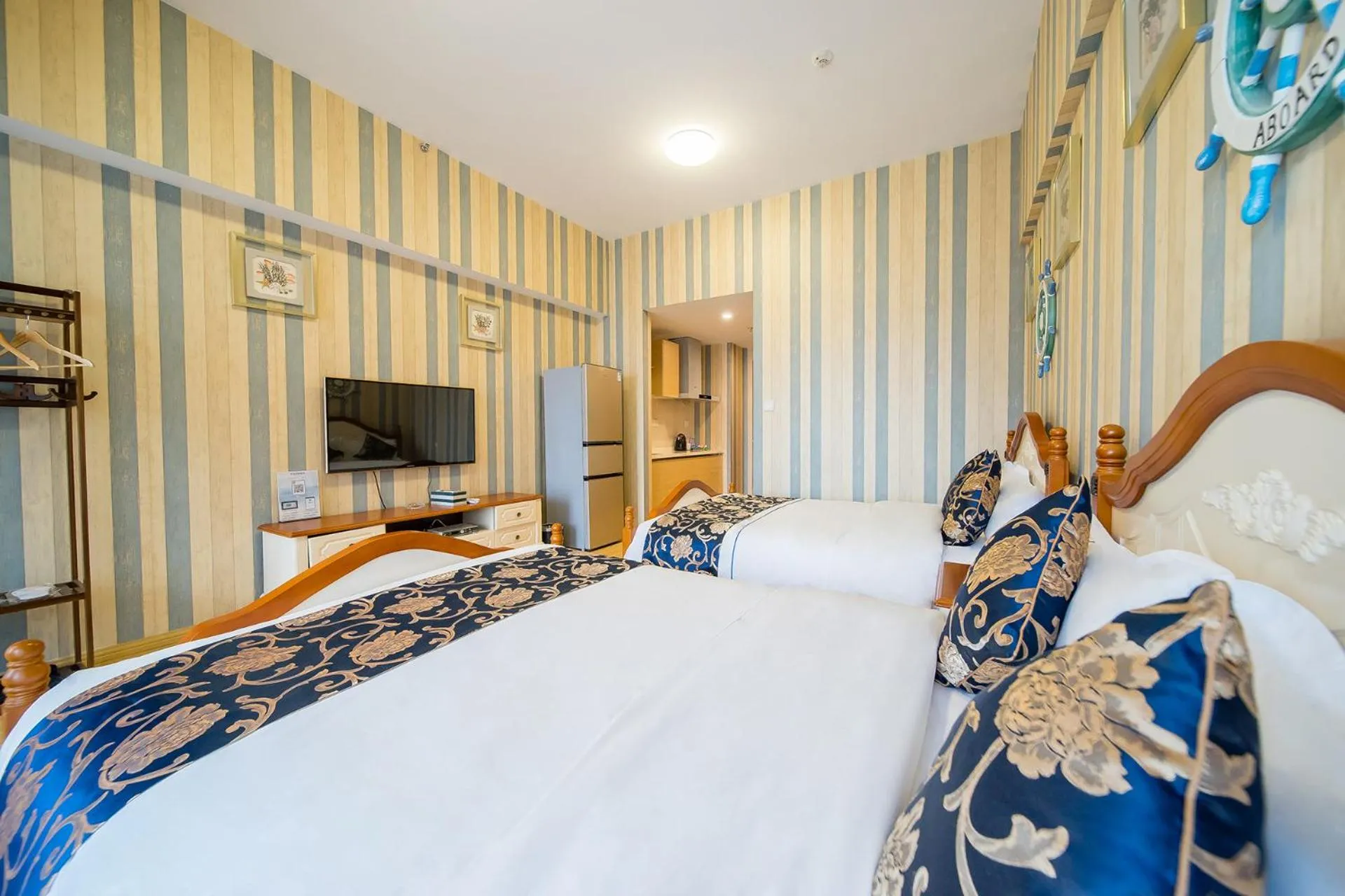 Photo of the whole room, Bed in Guangzhou Laiste ApartHotel Science City Greenland Central Plaza Branch - Free Shuttle Bus to Canton Fair Complex During Canton Fair Period