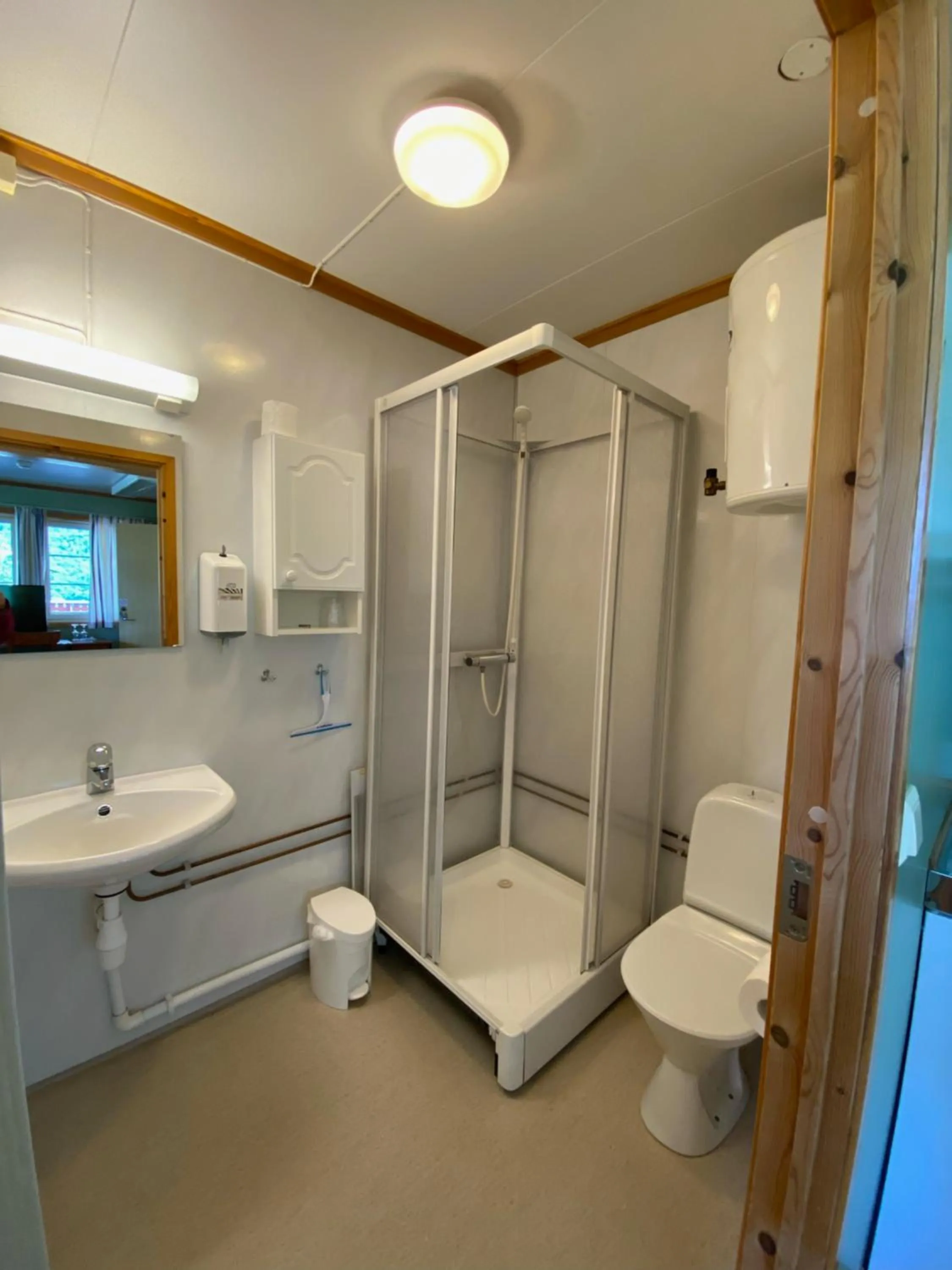 Shower in Trædal Hotel