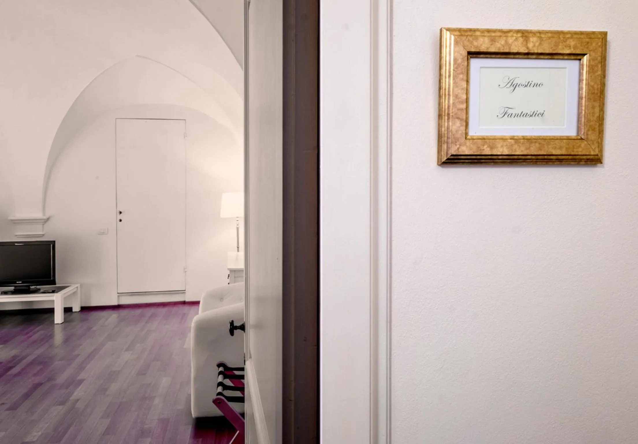 Photo of the whole room in Palazzo de' Vecchi