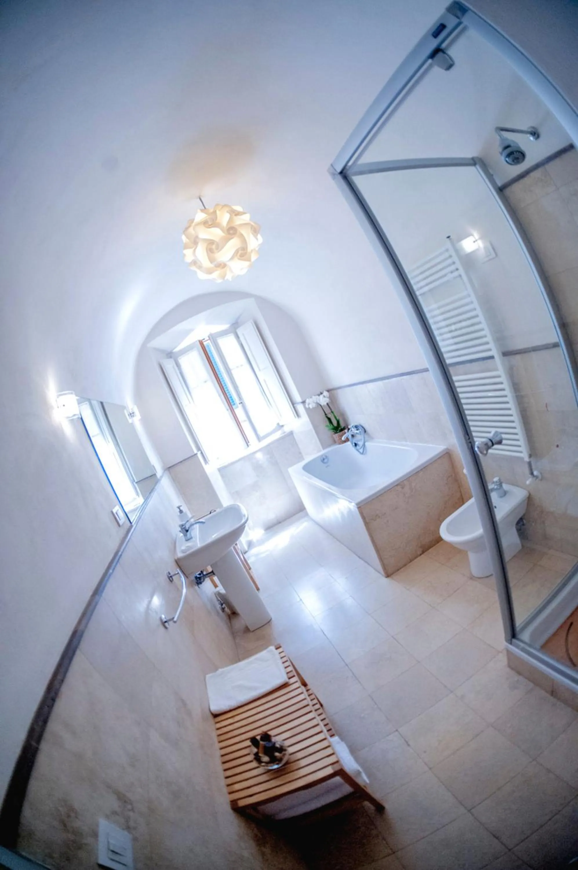 Bathroom in Palazzo de' Vecchi