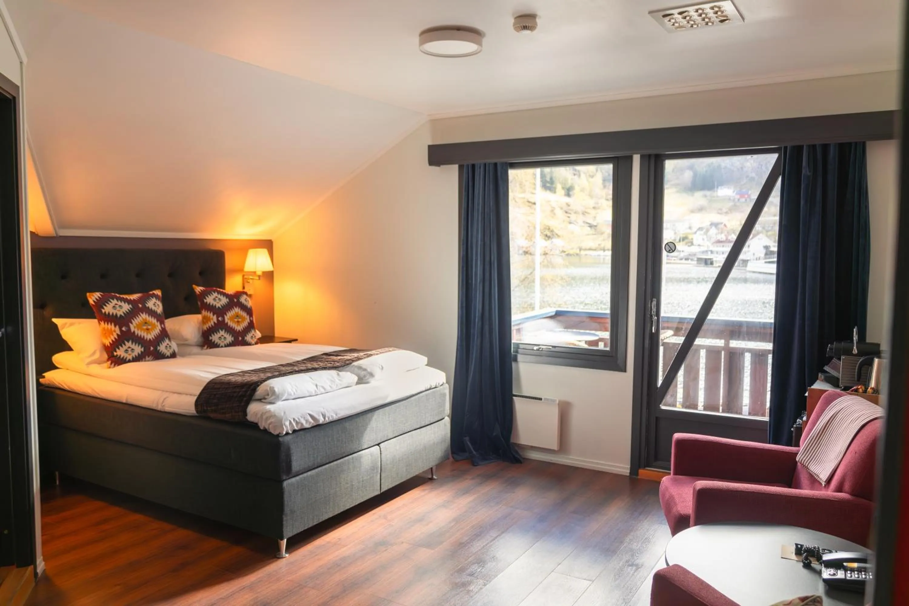 Bedroom, Bed in Flåmsbrygga Hotel