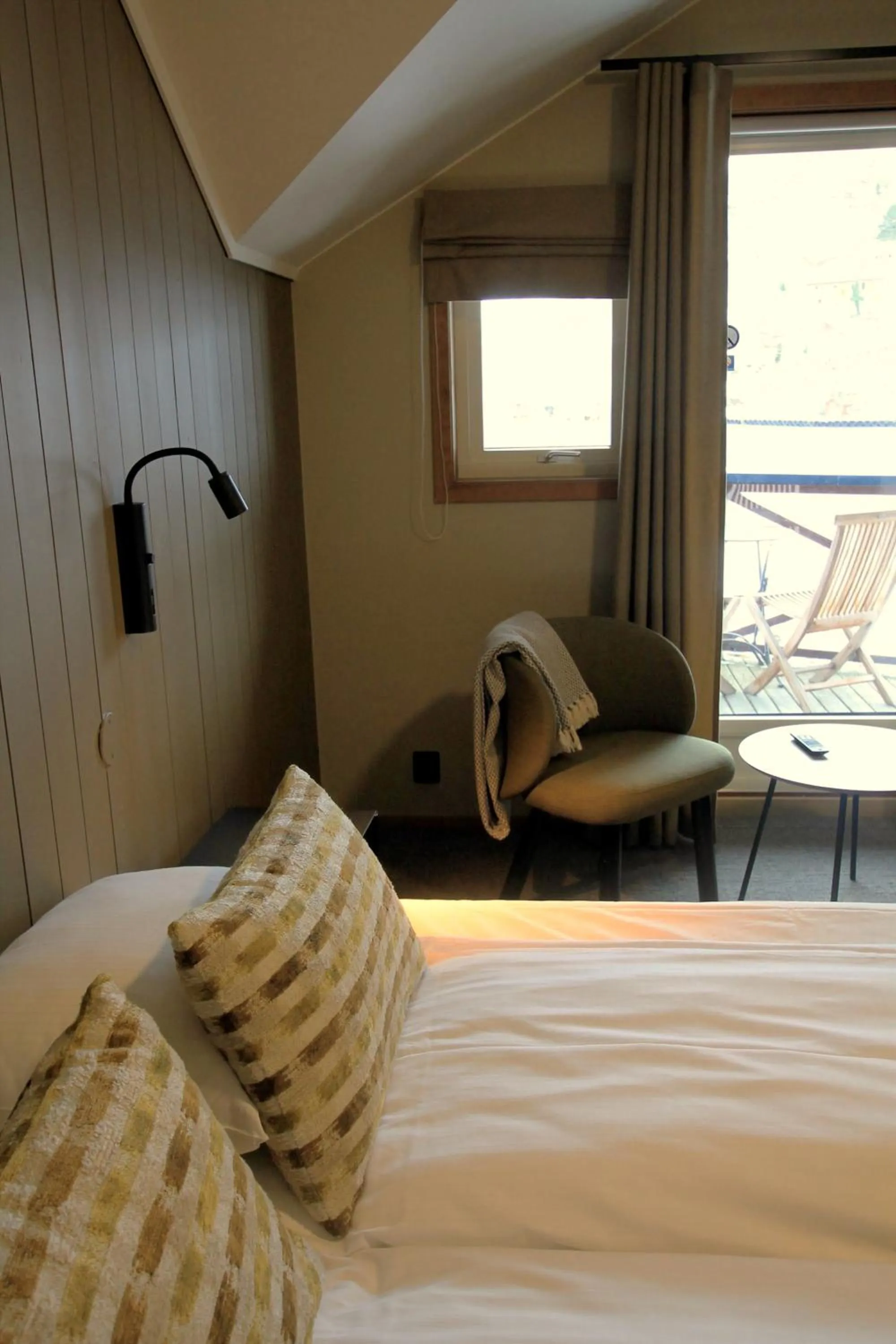 Bedroom, Bed in Flåmsbrygga Hotel