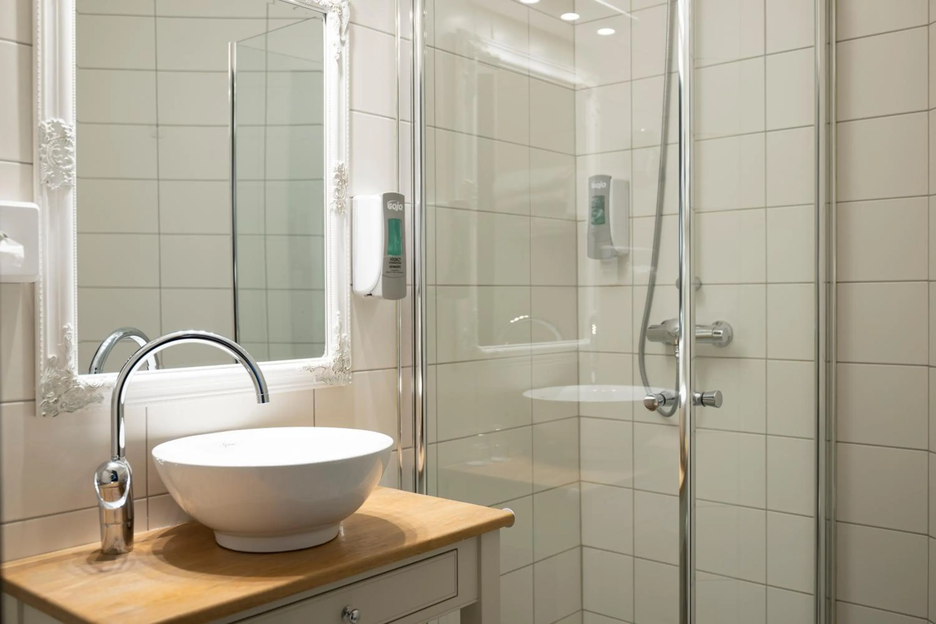 Shower in Flåmsbrygga Hotel