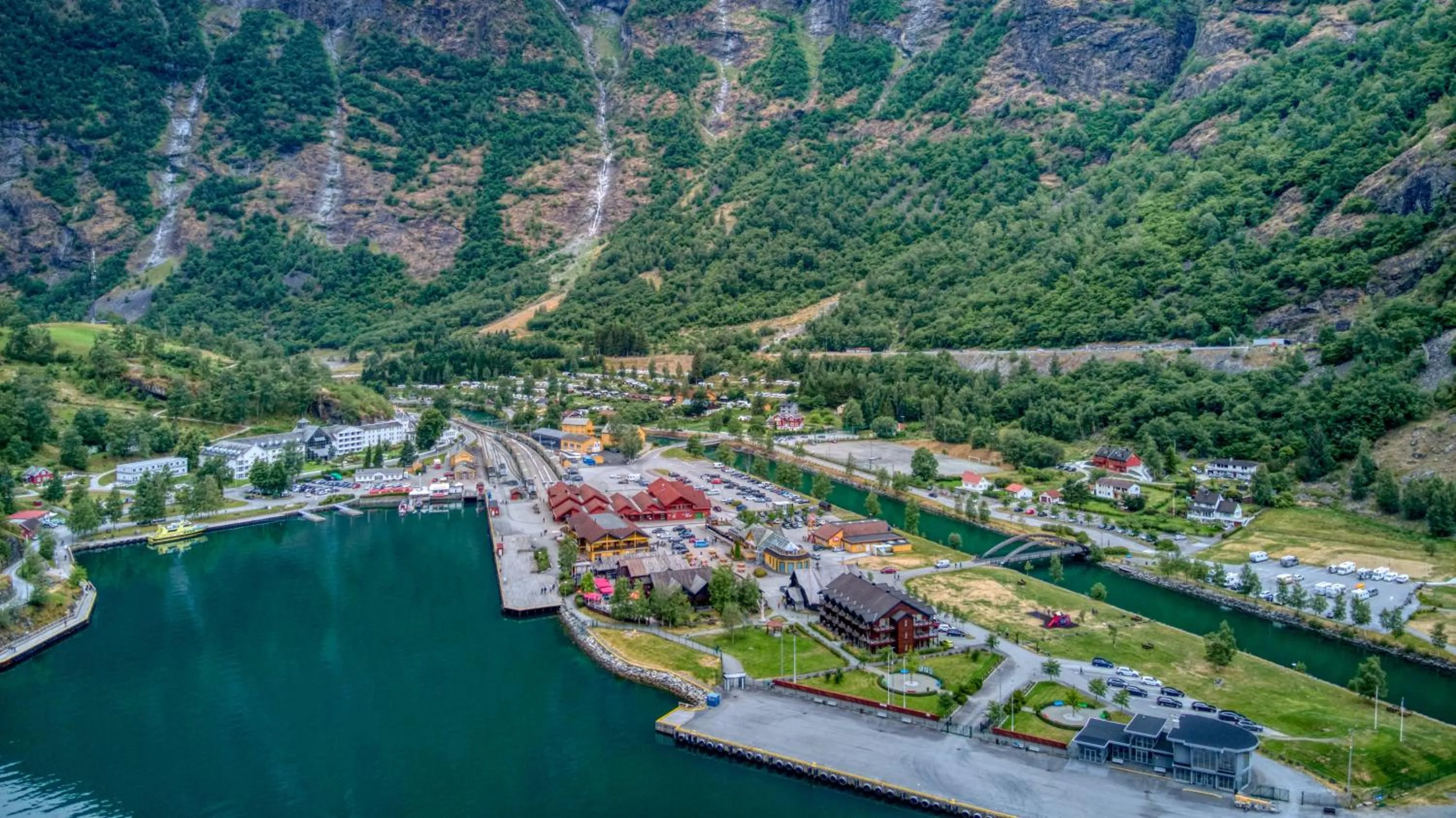 Natural landscape in Flåmsbrygga Hotel