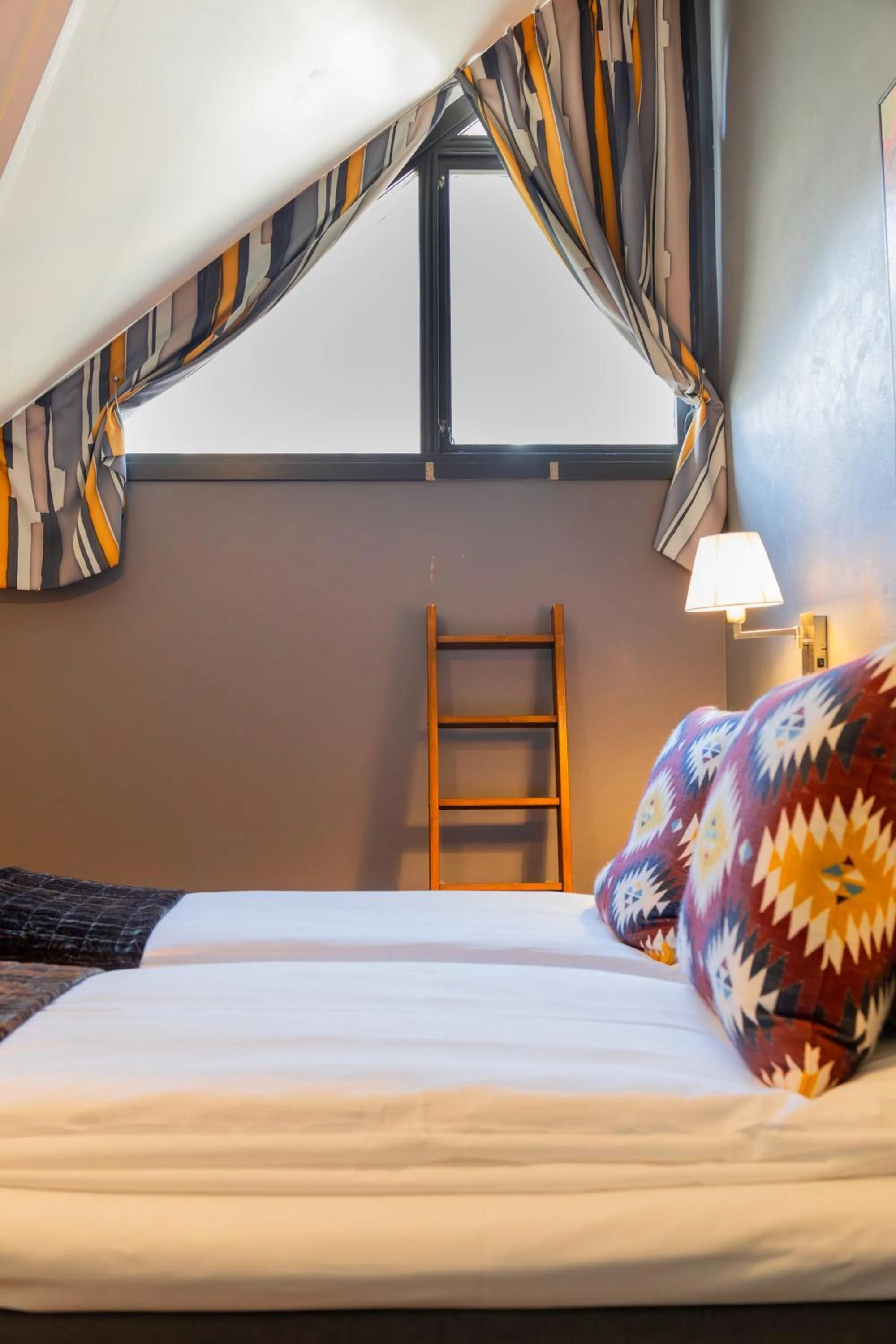 Bedroom, Bed in Flåmsbrygga Hotel