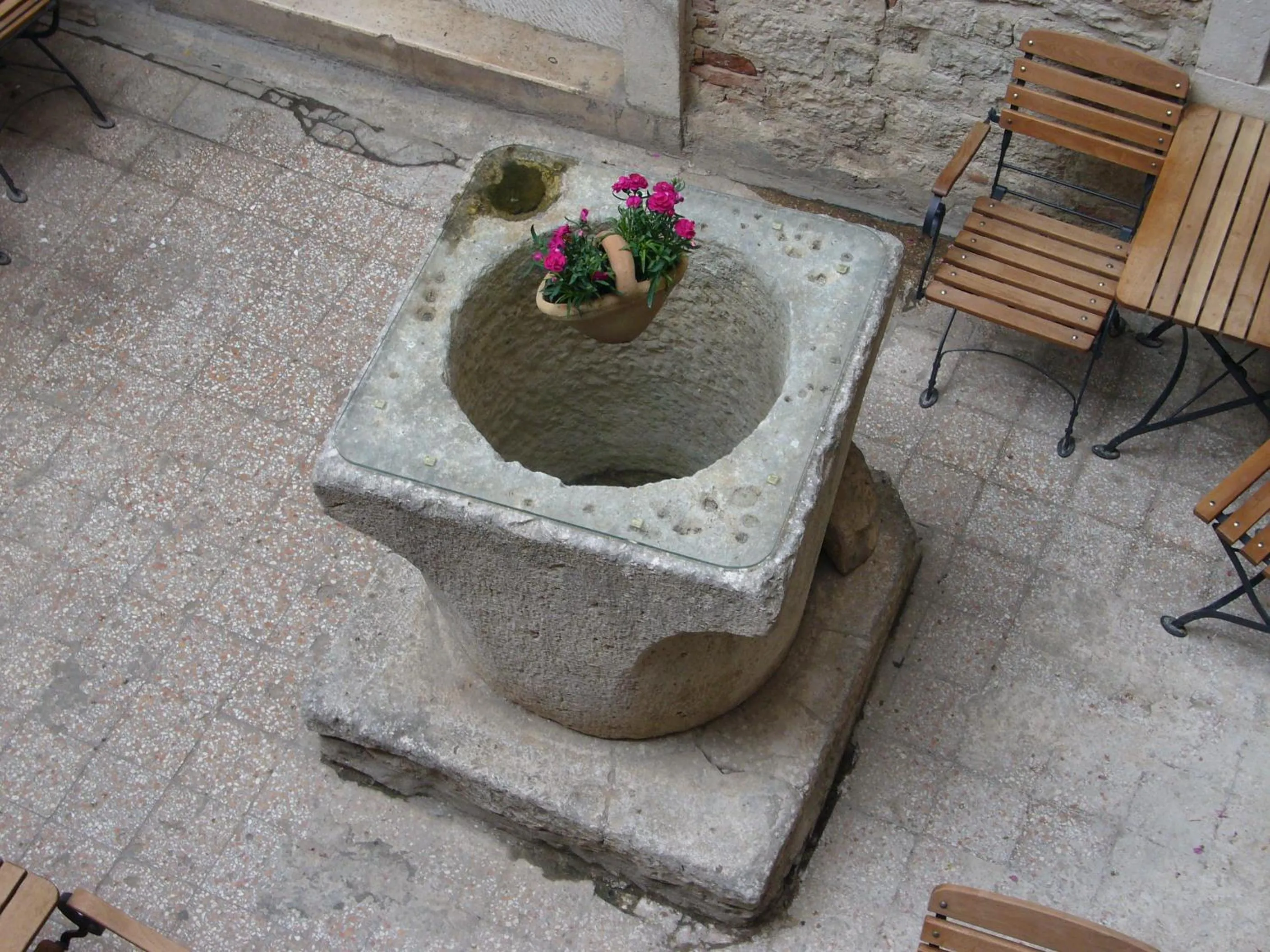 Decorative detail in Gothic Palace Heritage