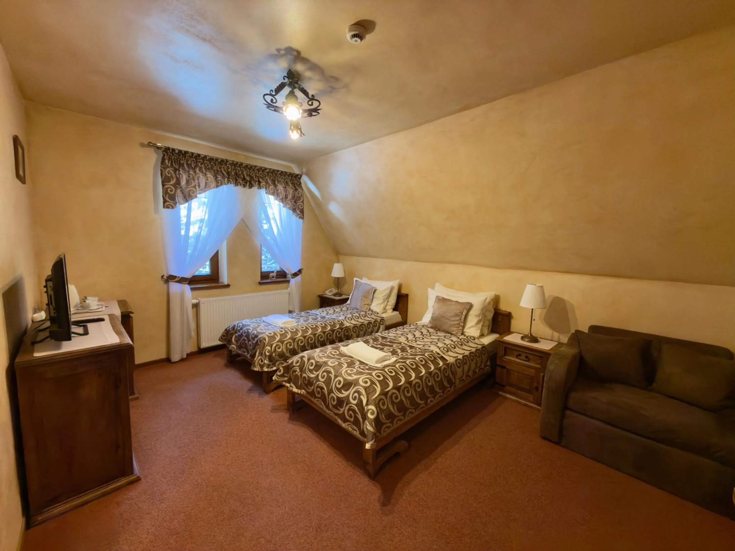 Bed in Hotel Dwór Karolówka