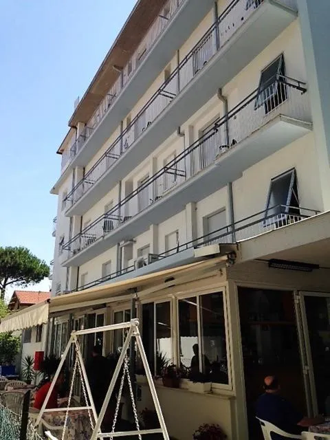 Property building in Hotel Madrid