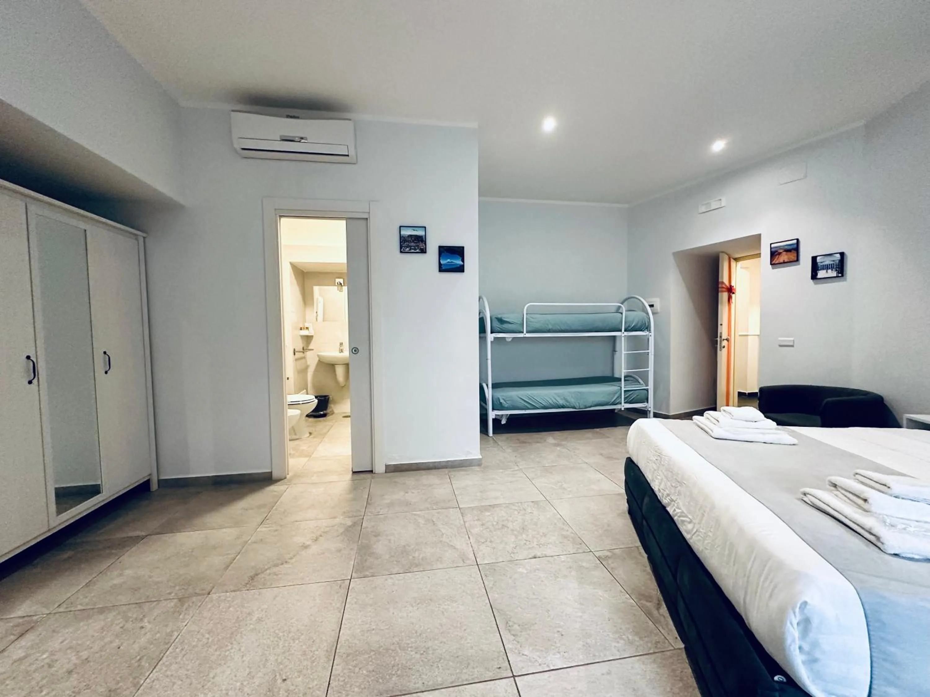 Bedroom, Bed in B&B I Borbone