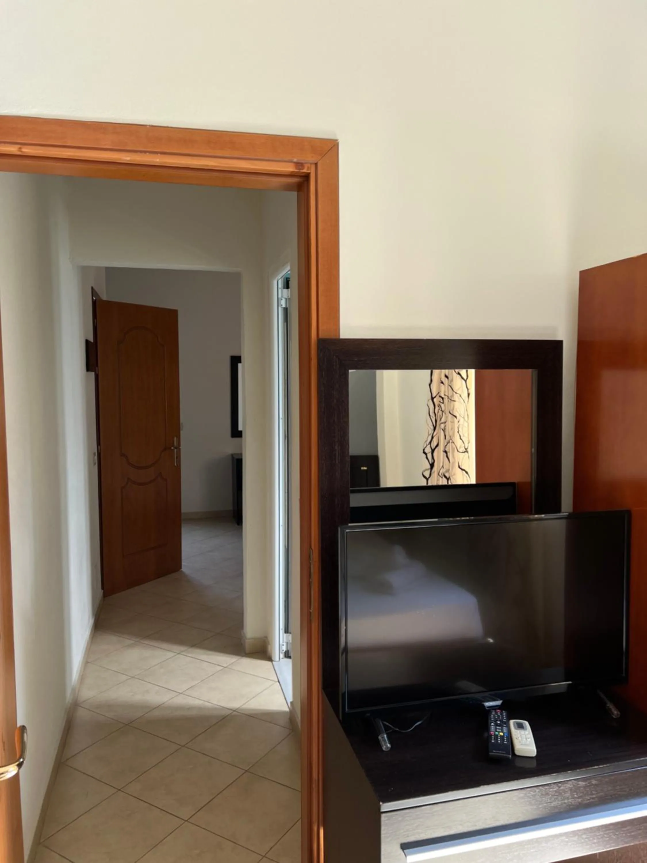 Privé City Hotel