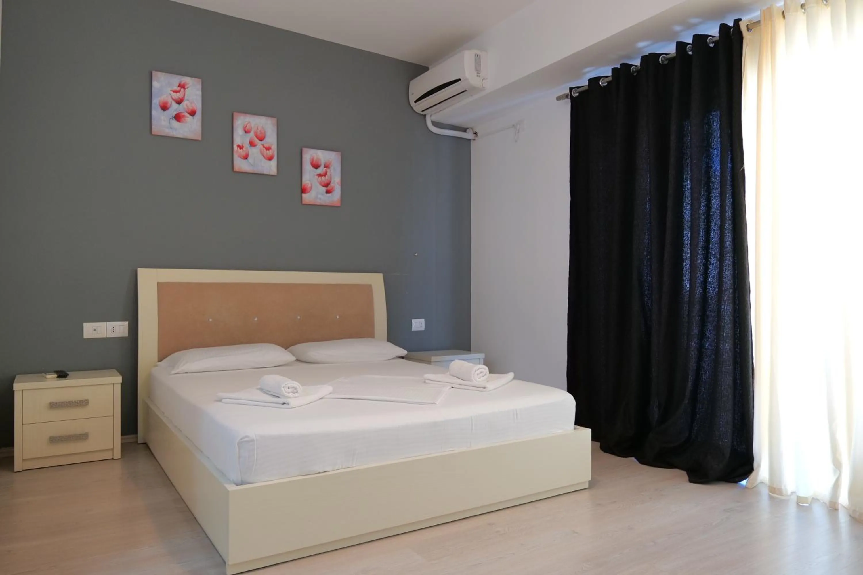 Bedroom, Bed in Privé City Hotel