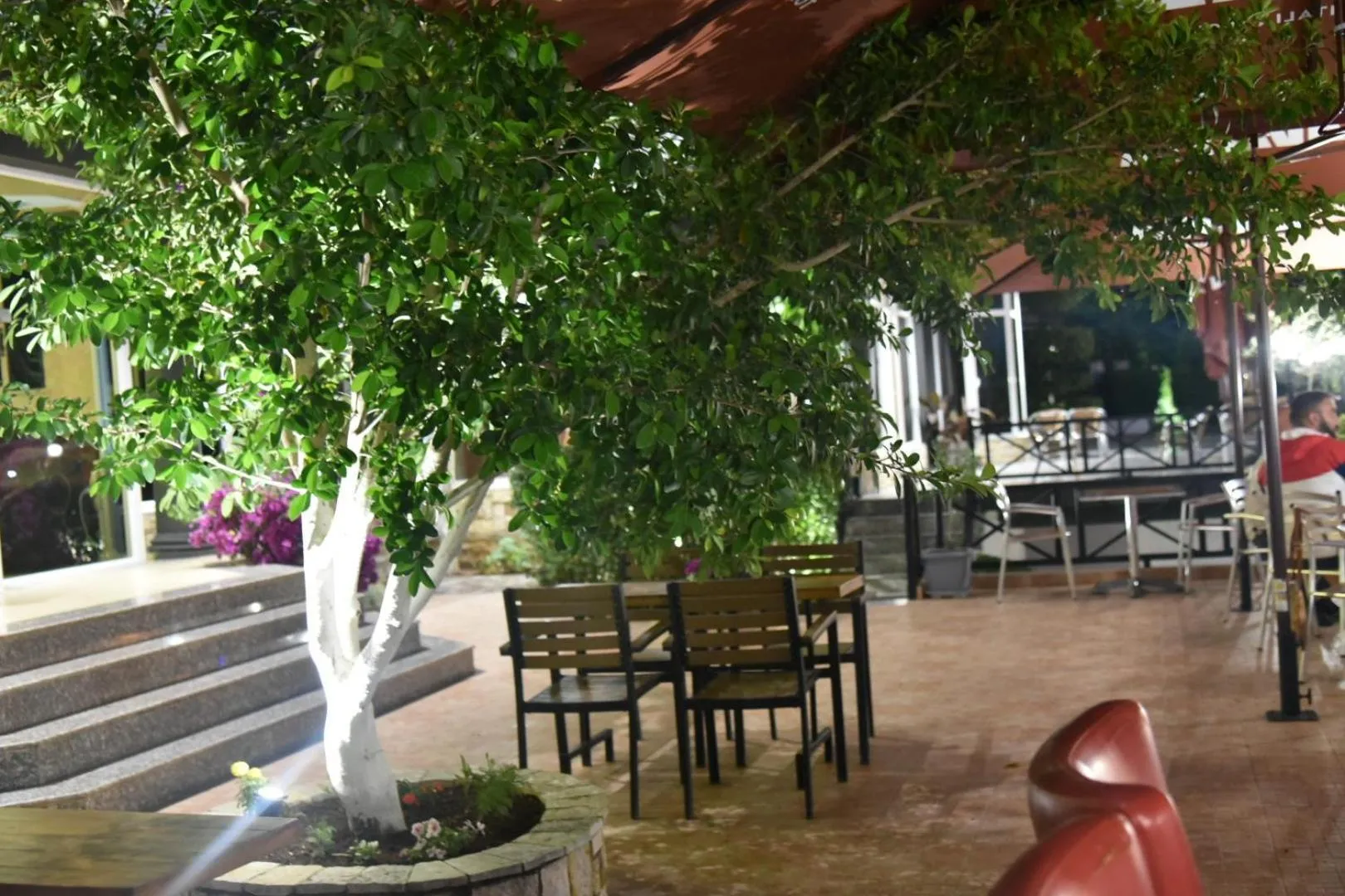 Patio in Privé City Hotel