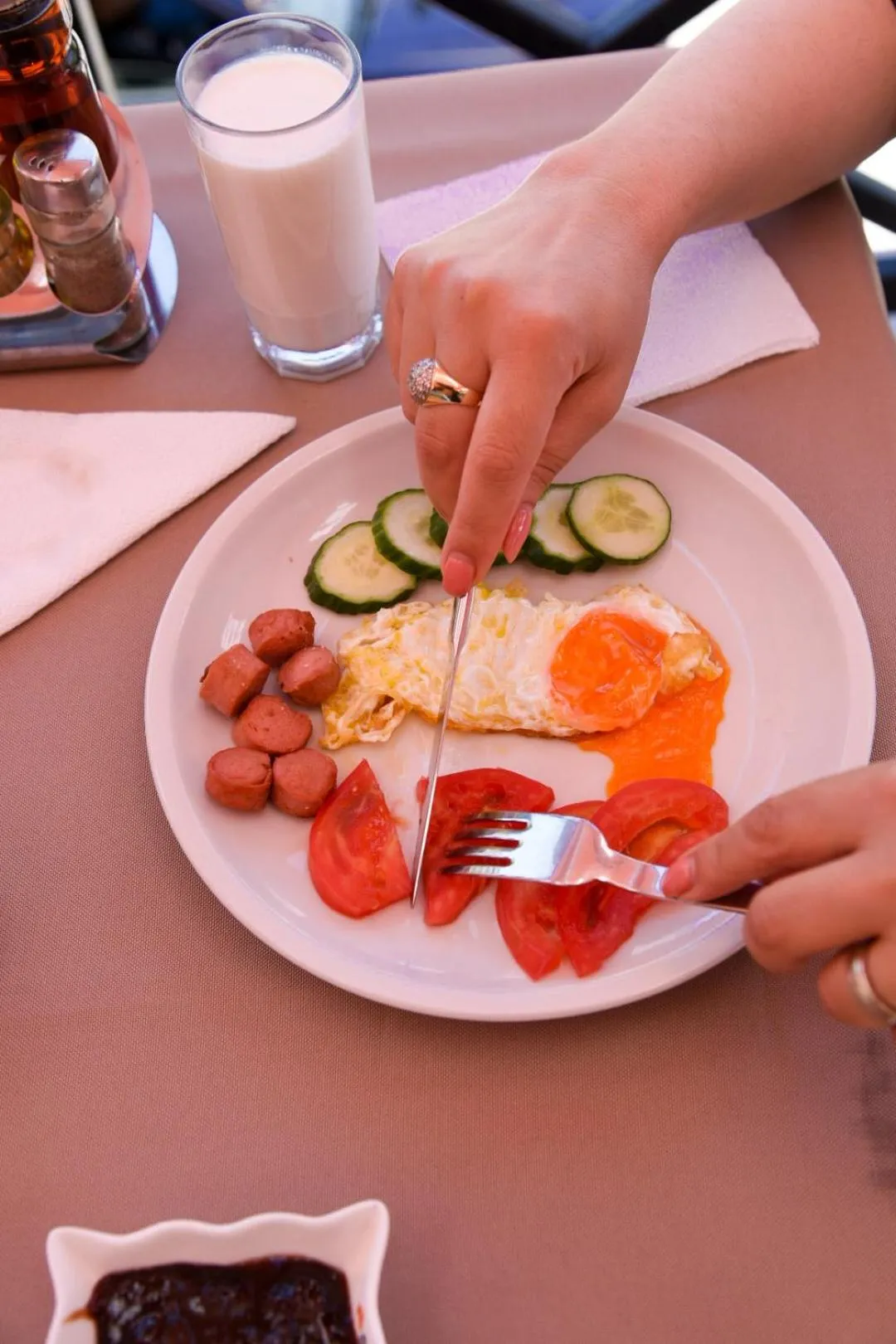 Breakfast in Privé City Hotel