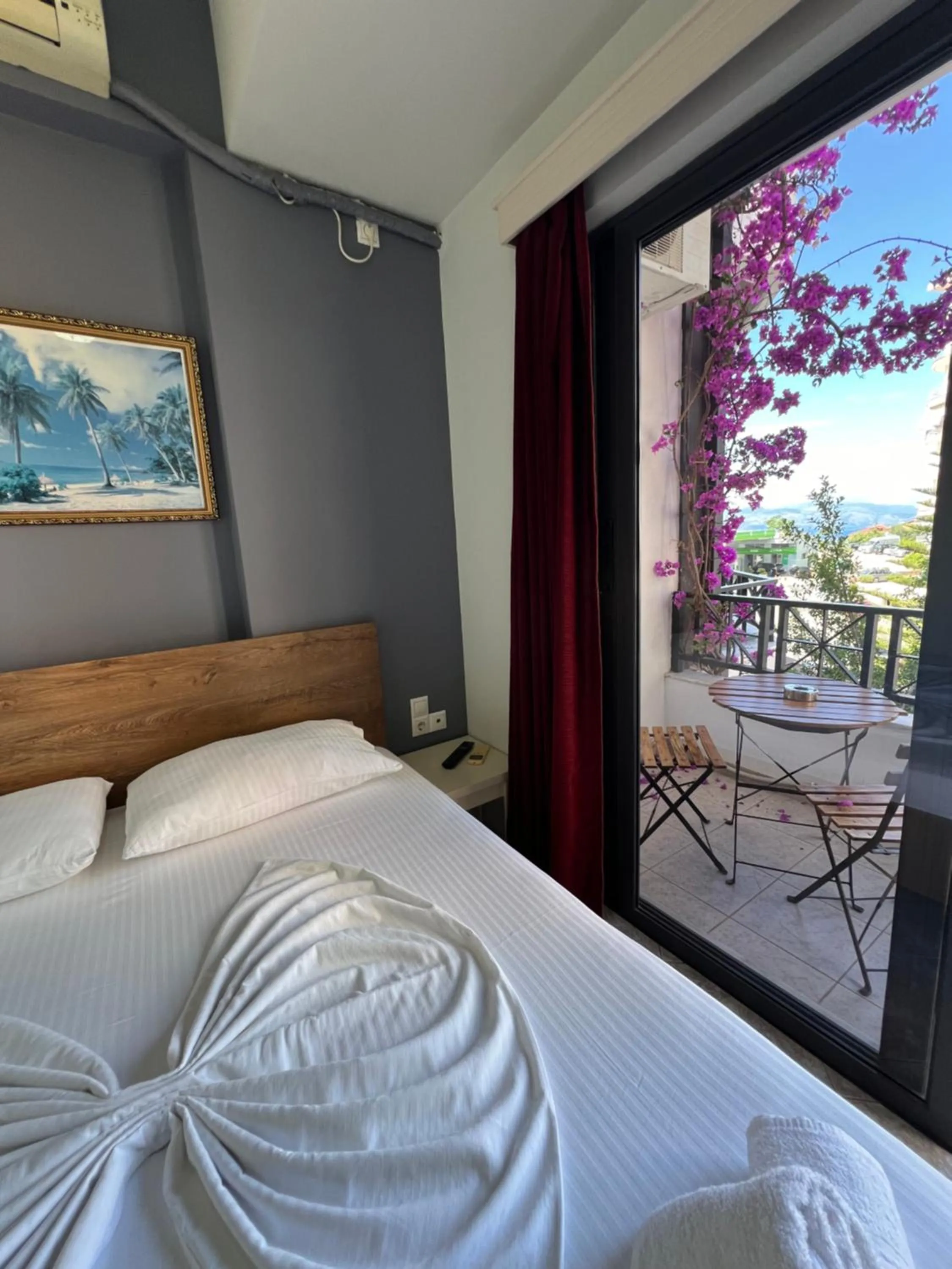 Bed in Privé City Hotel