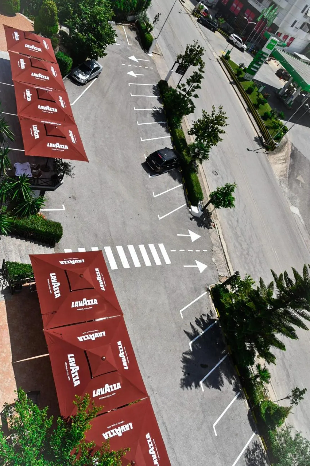 Parking in Privé City Hotel