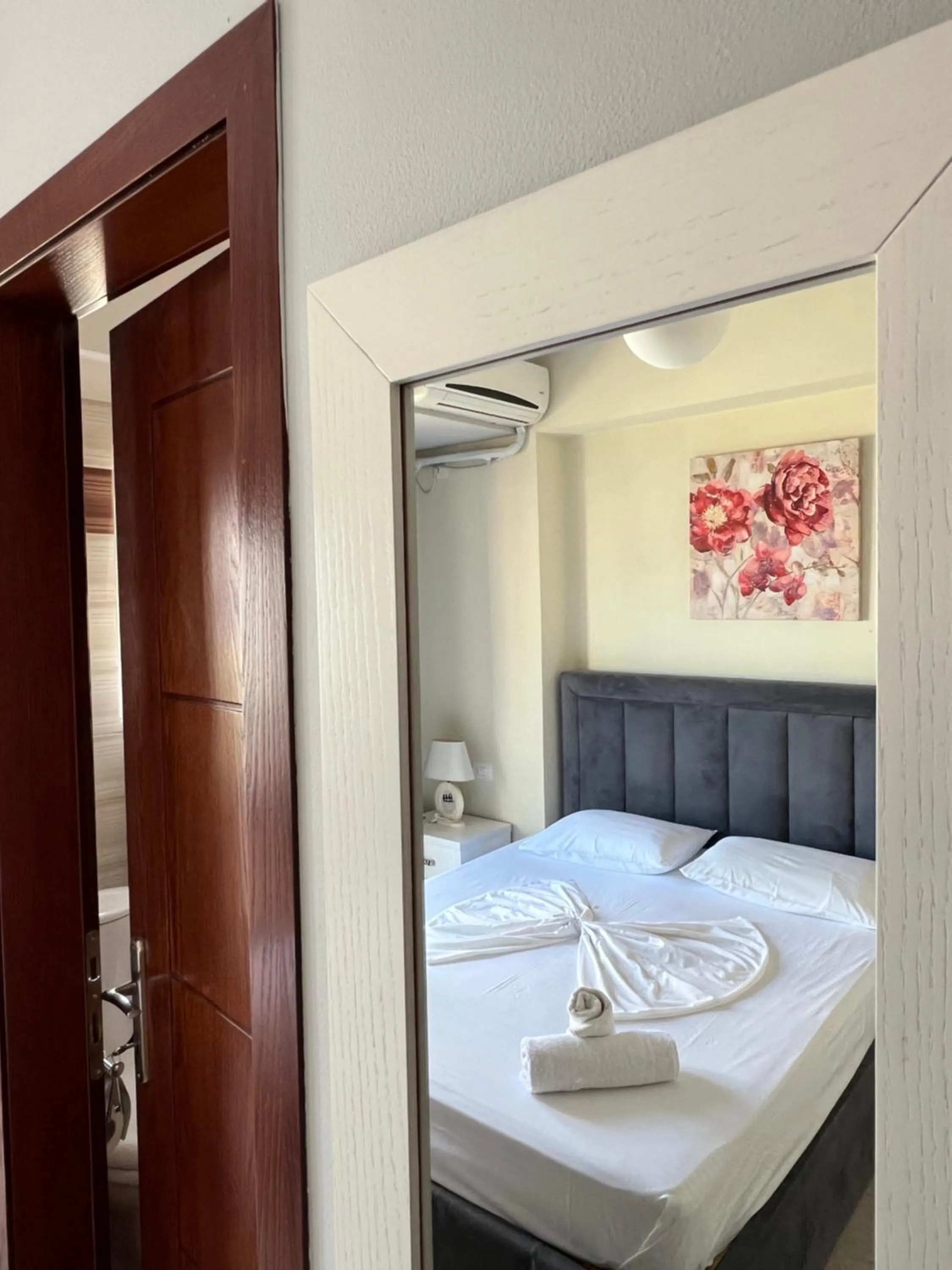 Bed in Privé City Hotel