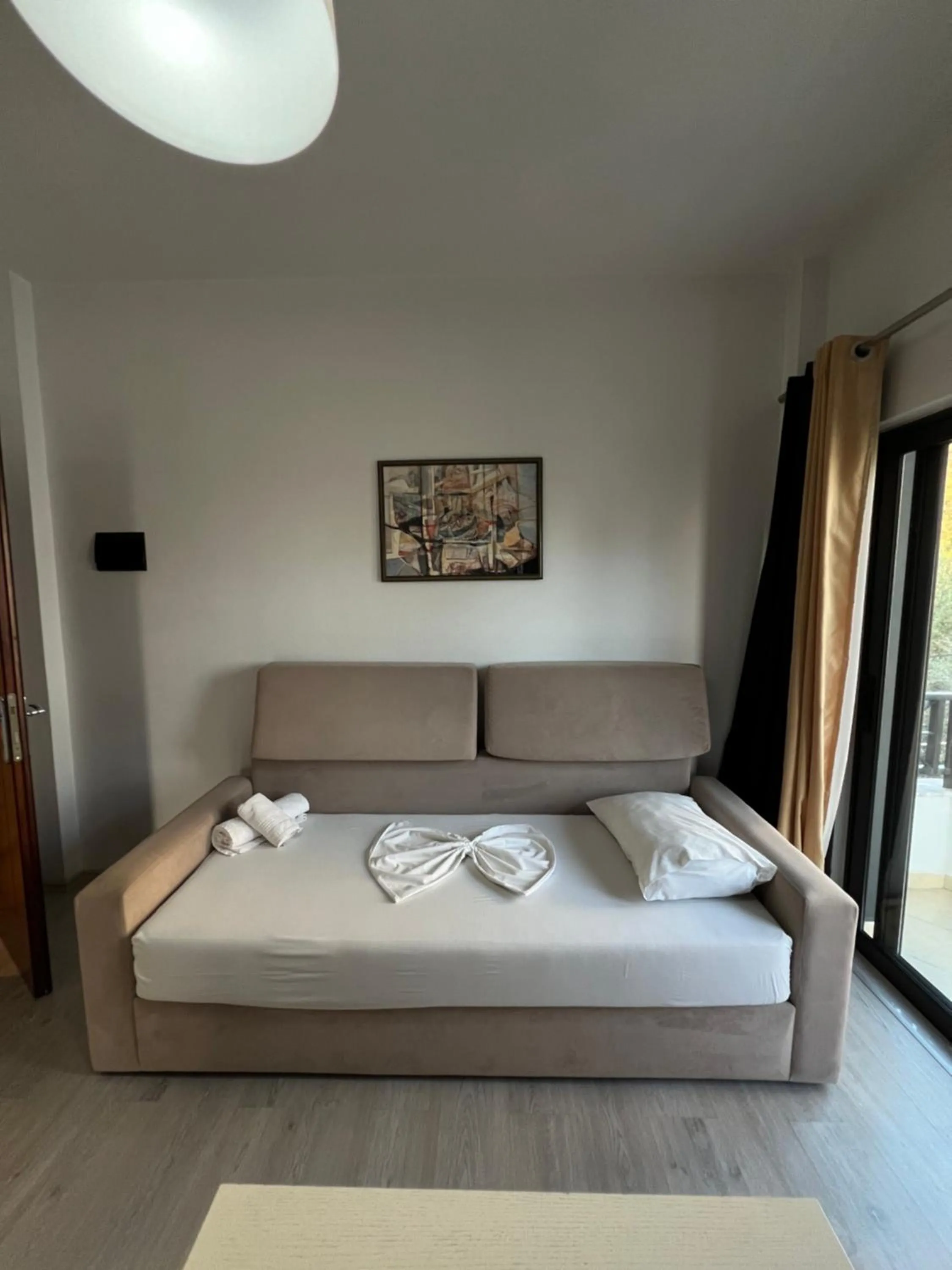 Bed in Privé City Hotel