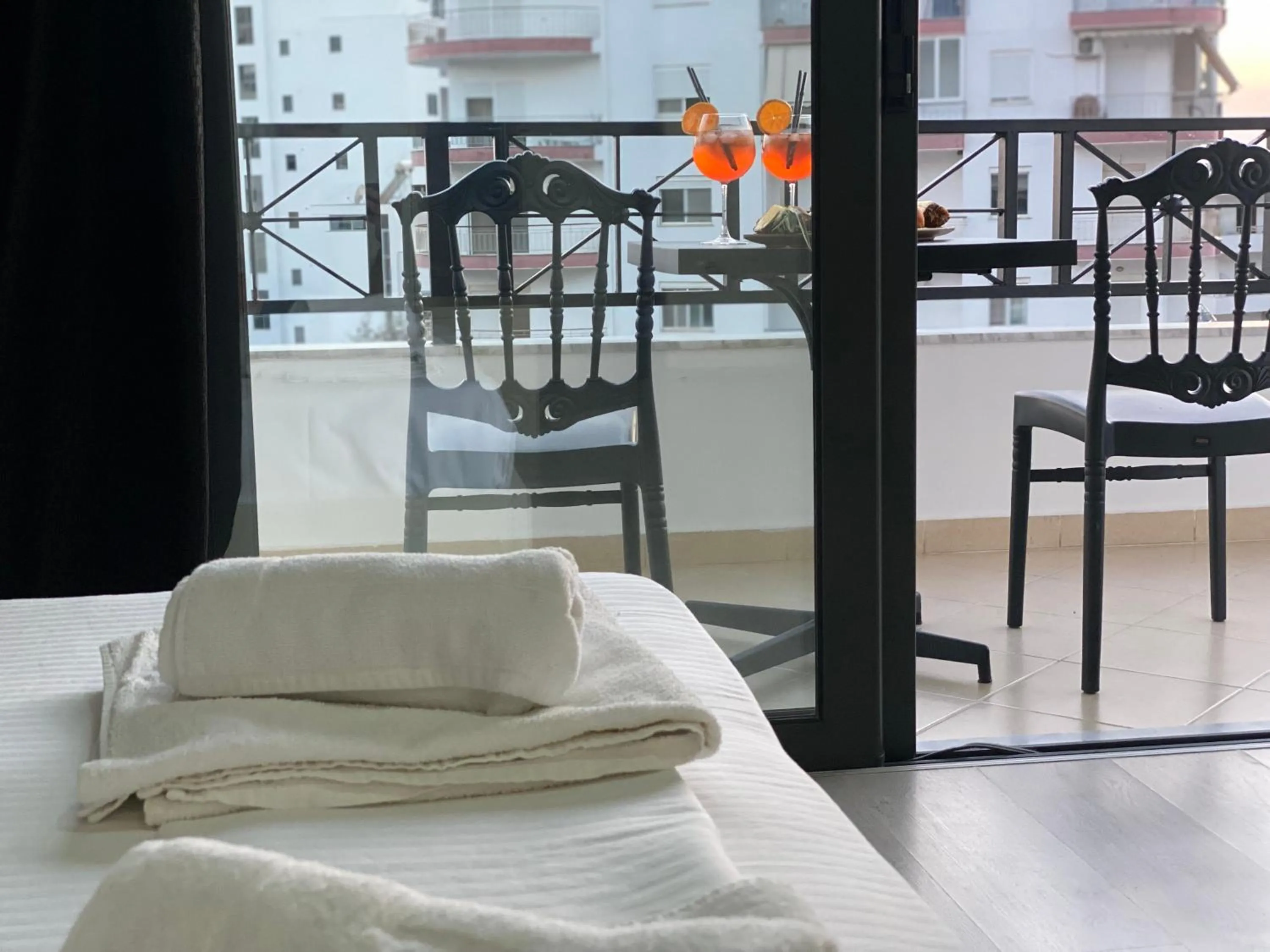 Bed in Privé City Hotel