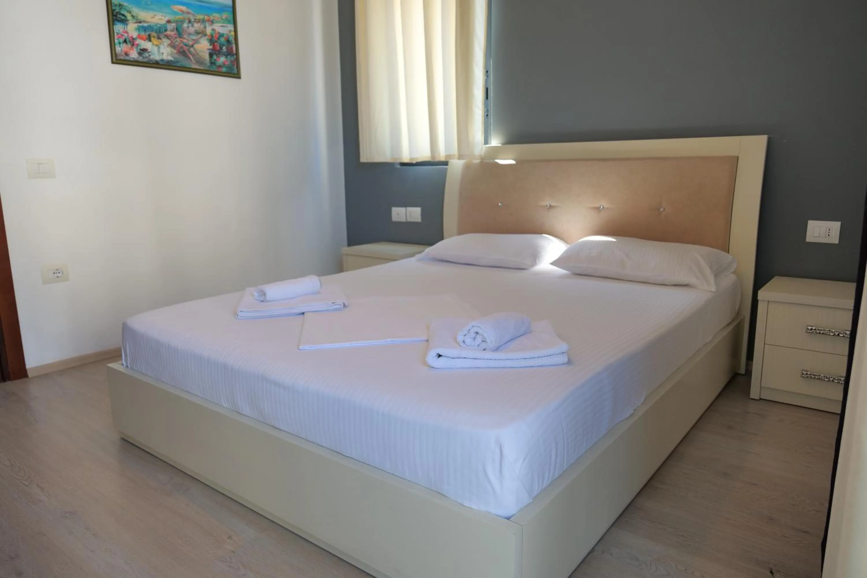 Bathroom, Bed in Privé City Hotel
