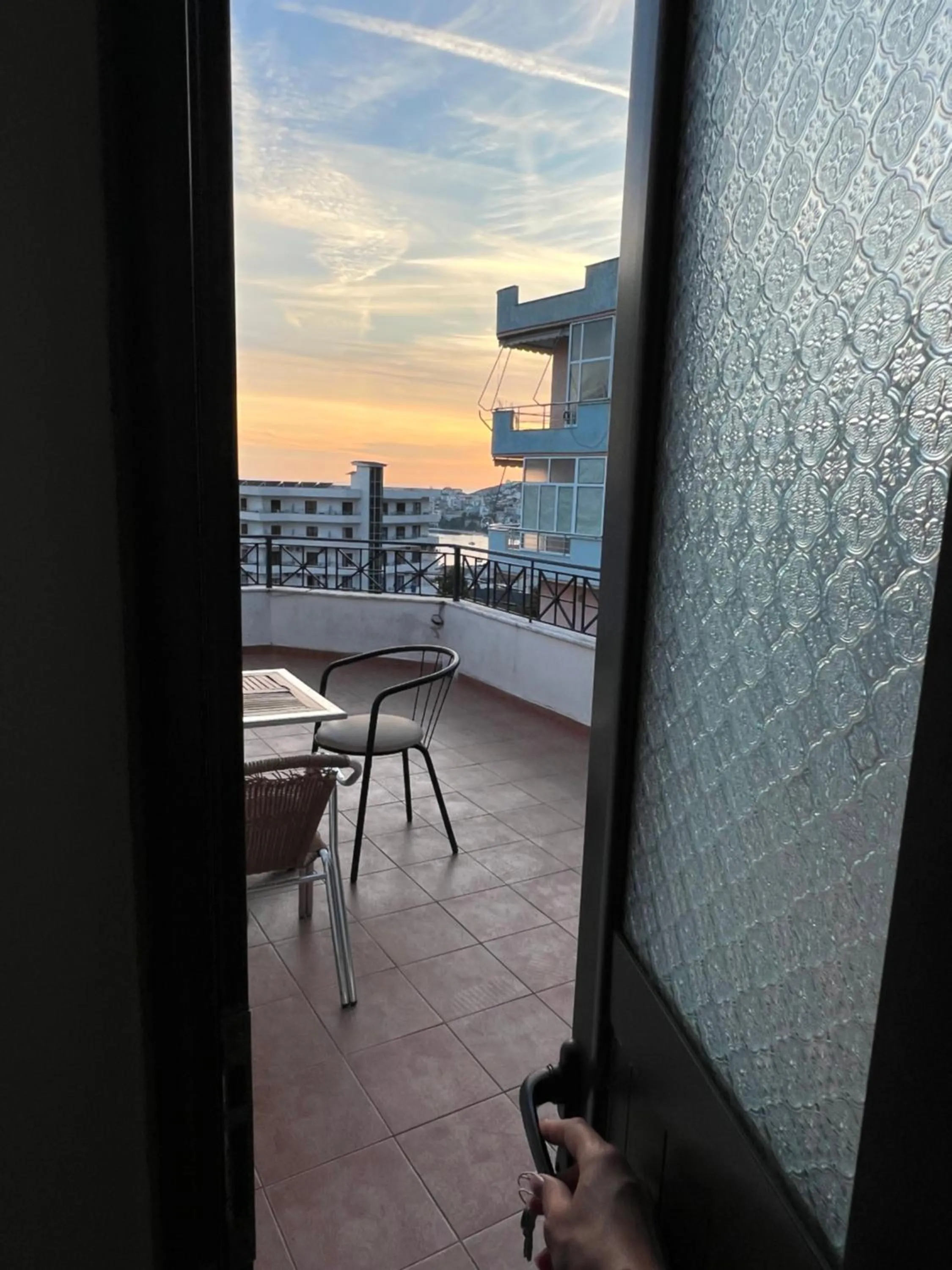 Privé City Hotel