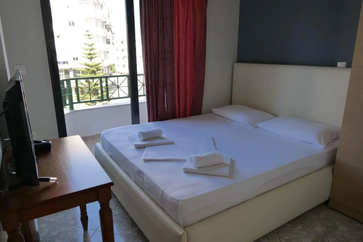 Bed in Privé City Hotel