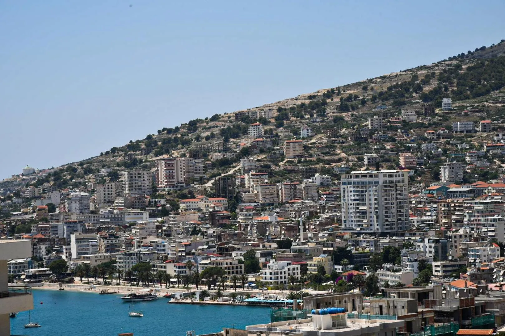 Sea view in Privé City Hotel