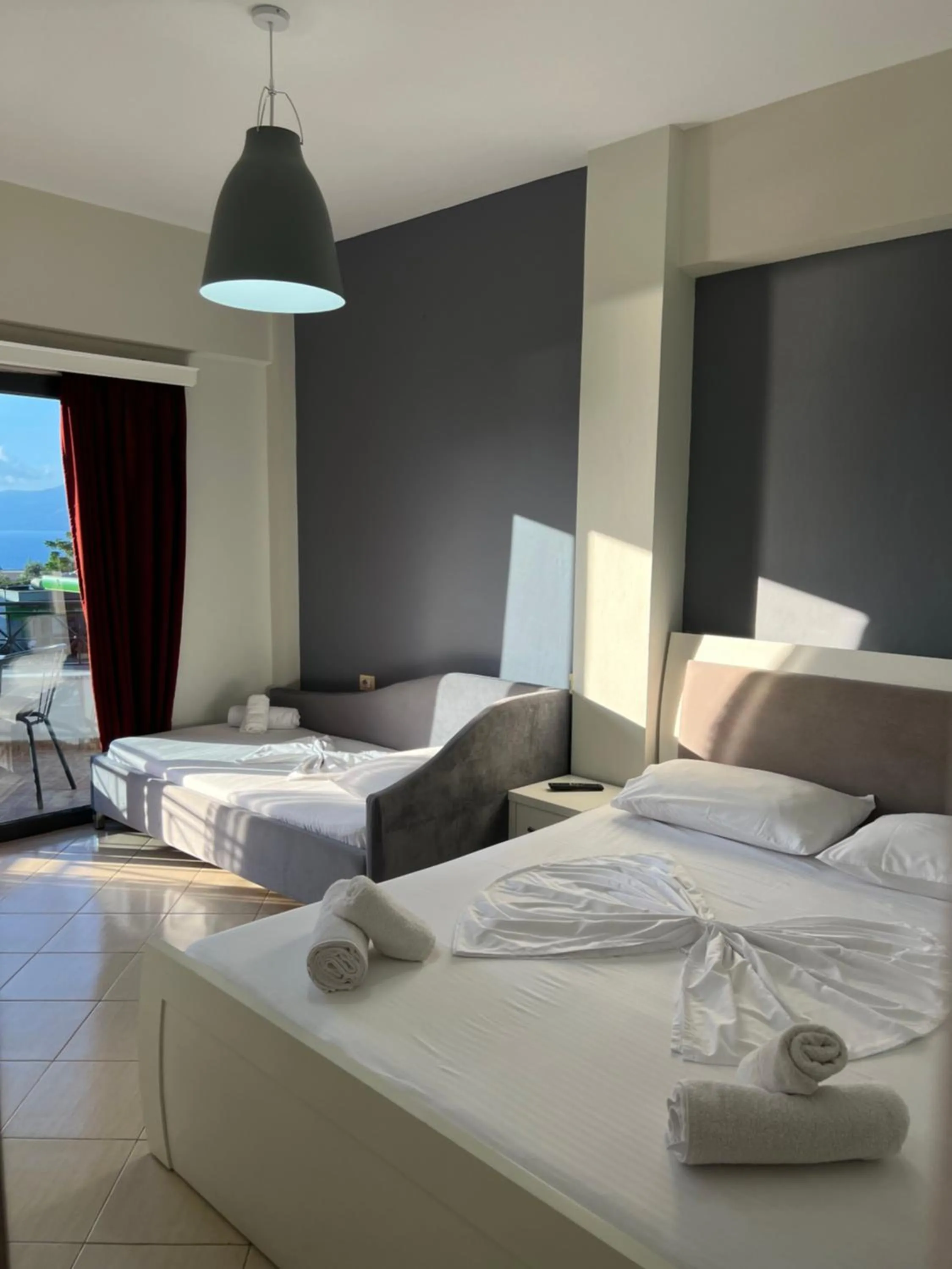 Bed in Privé City Hotel