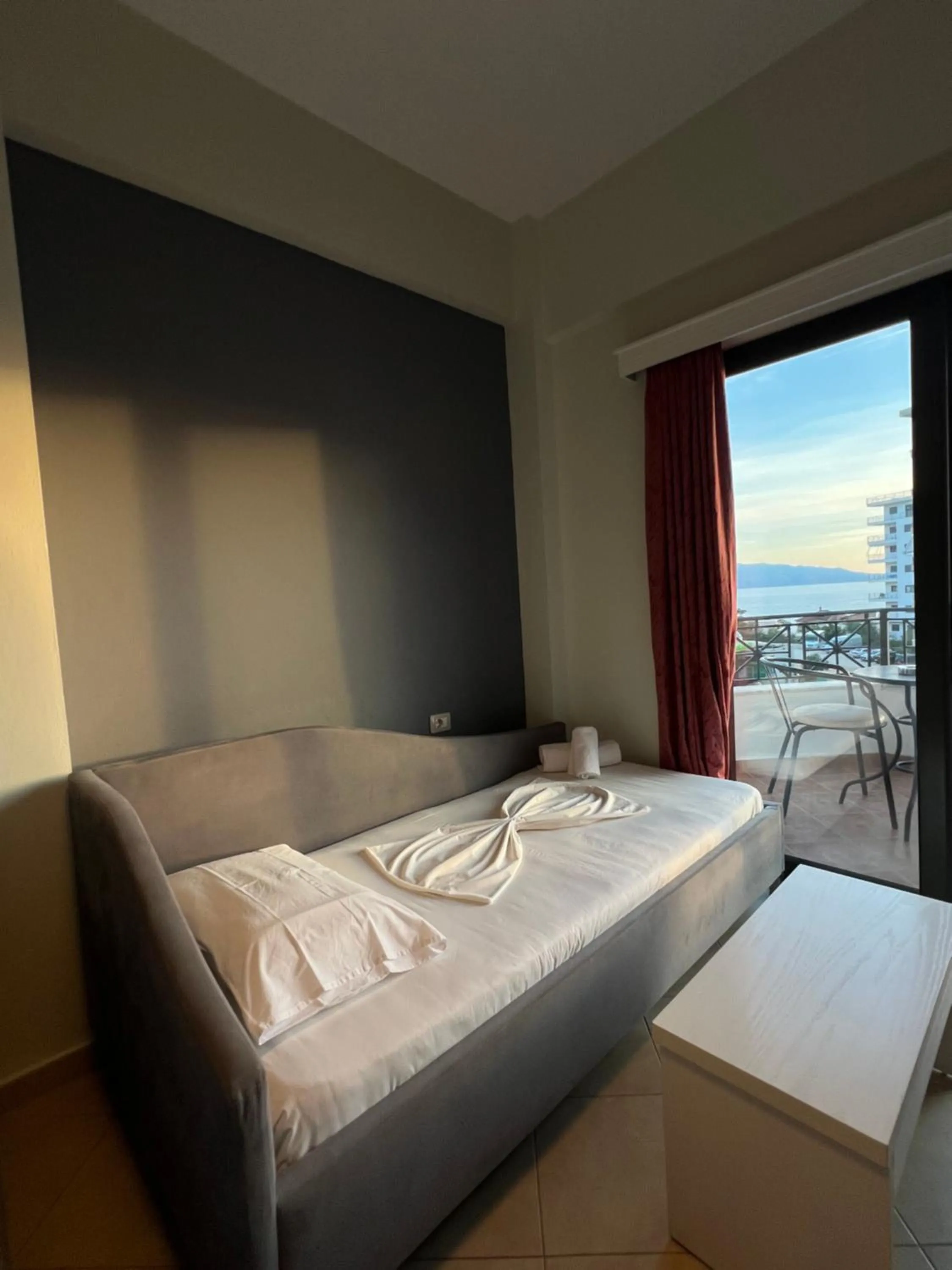Bed in Privé City Hotel
