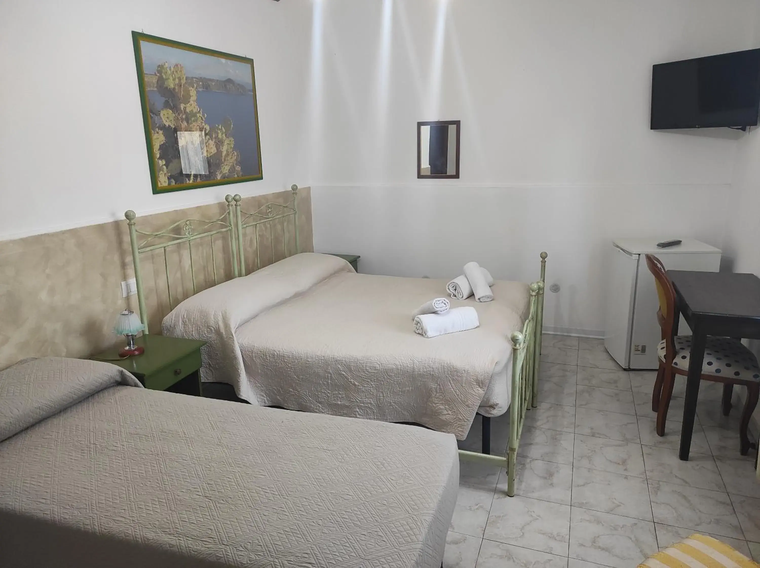 Comfort Triple Room - single occupancy in La Casetta B&B Comfort Triple Room - single occupancy in La Casetta B&B