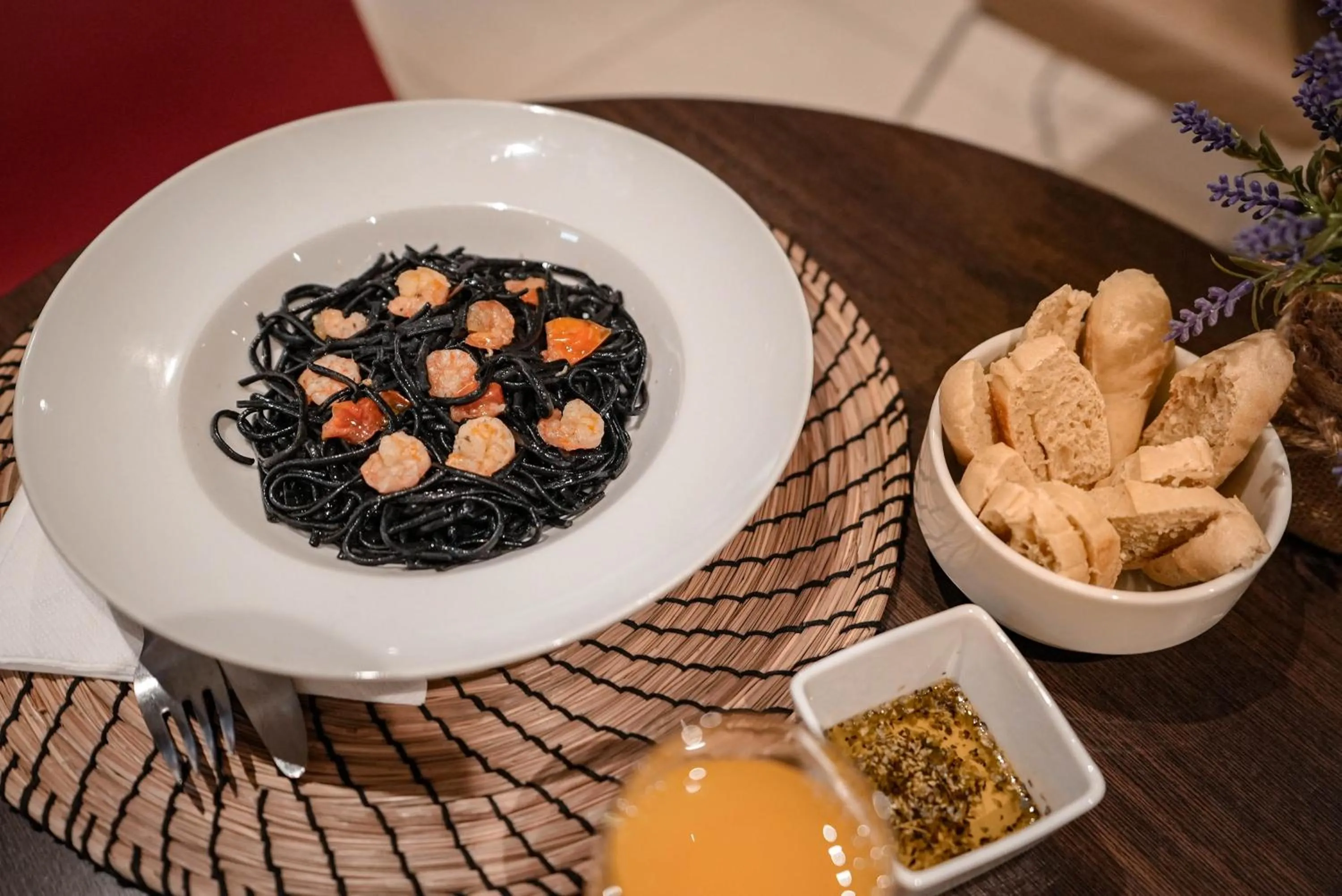 Restaurant/places to eat in ibis Porto Centro São Bento