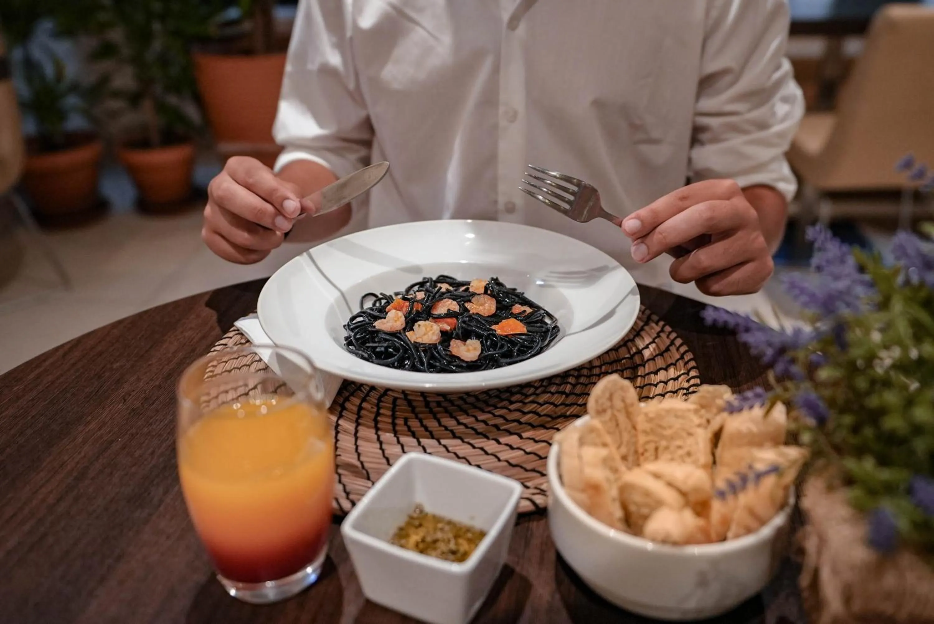 Restaurant/places to eat in ibis Porto Centro São Bento