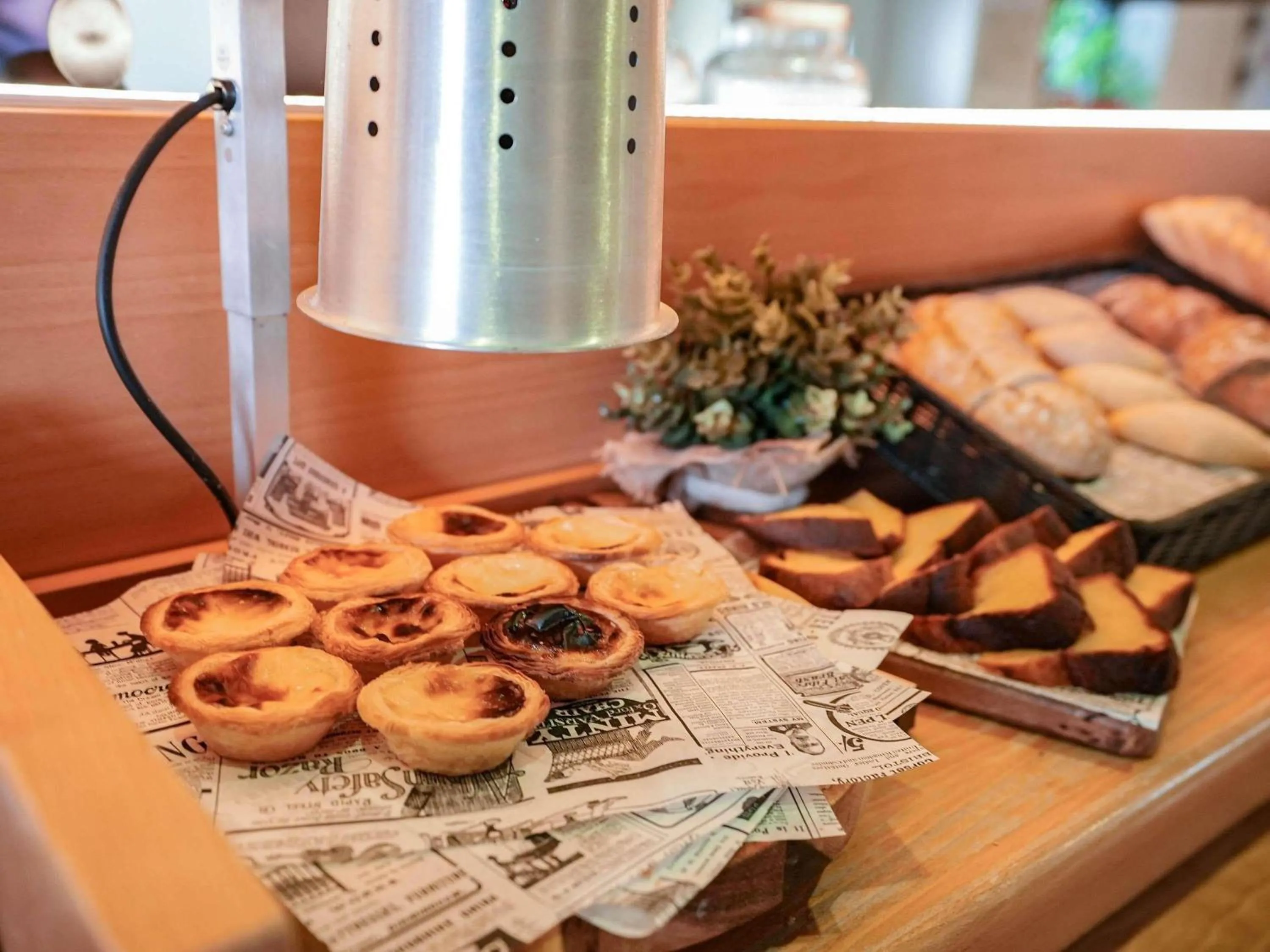 Breakfast in ibis Porto Centro São Bento