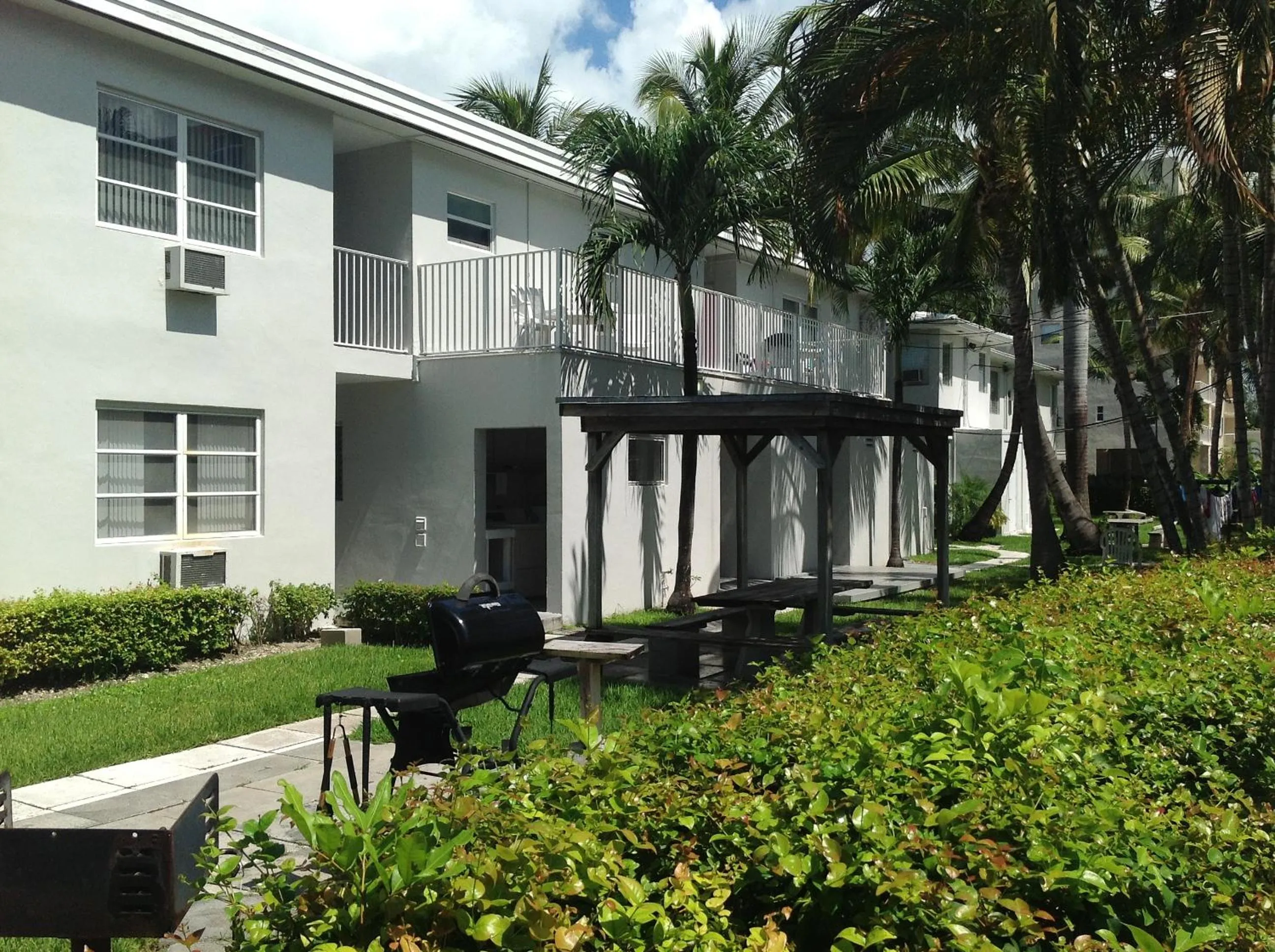 Summerland Suites