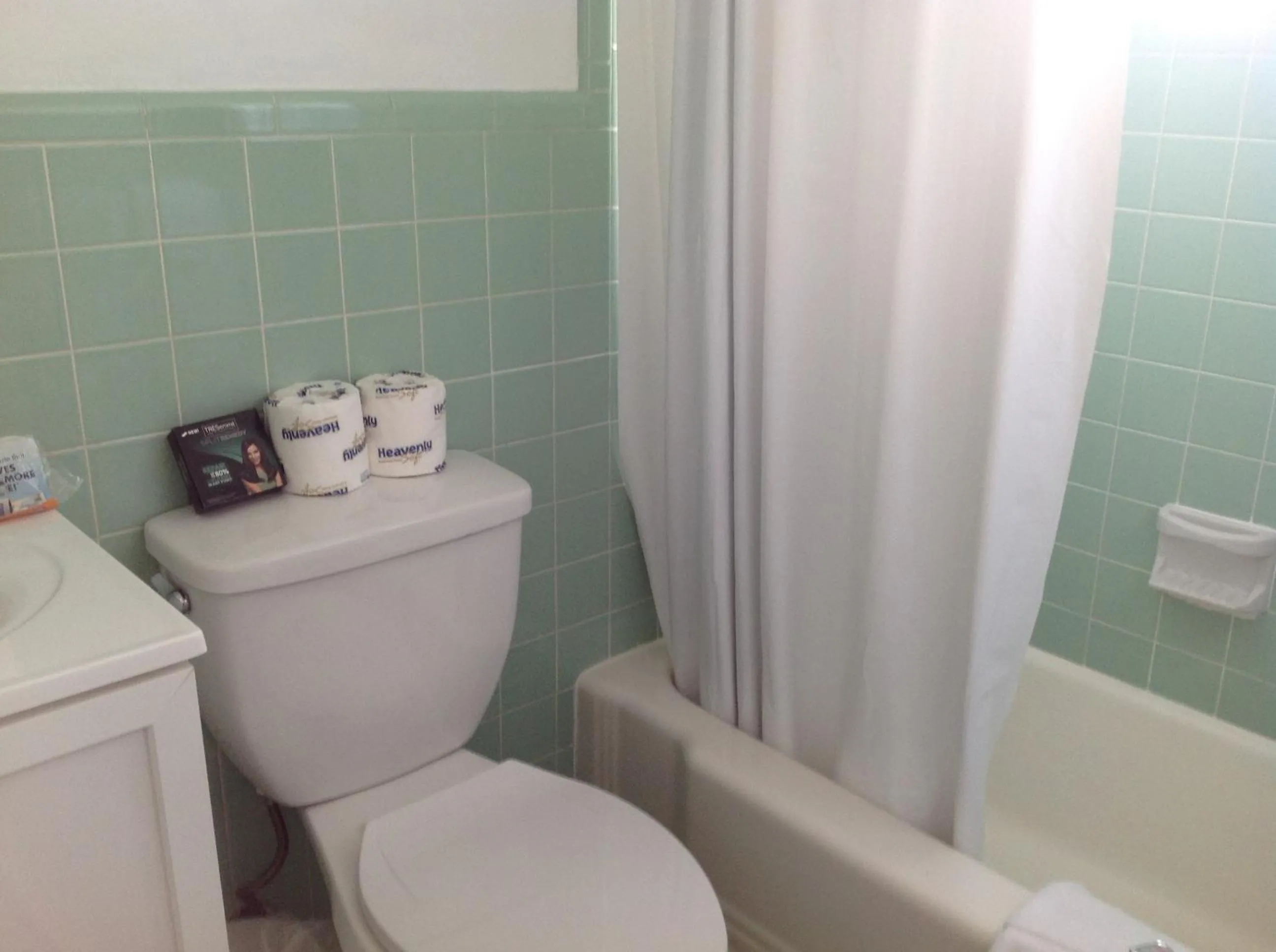 Summerland Suites