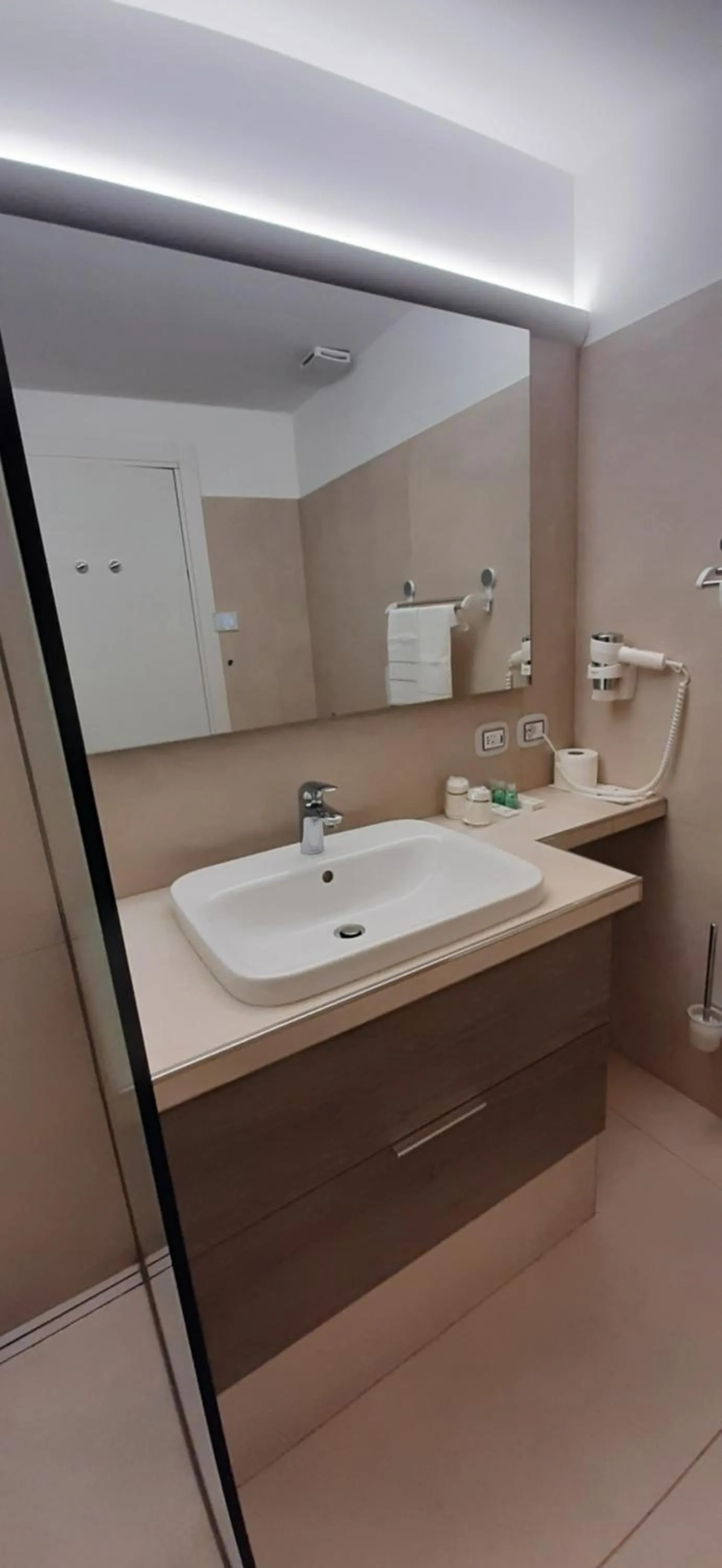 Delta Hotel Apartments