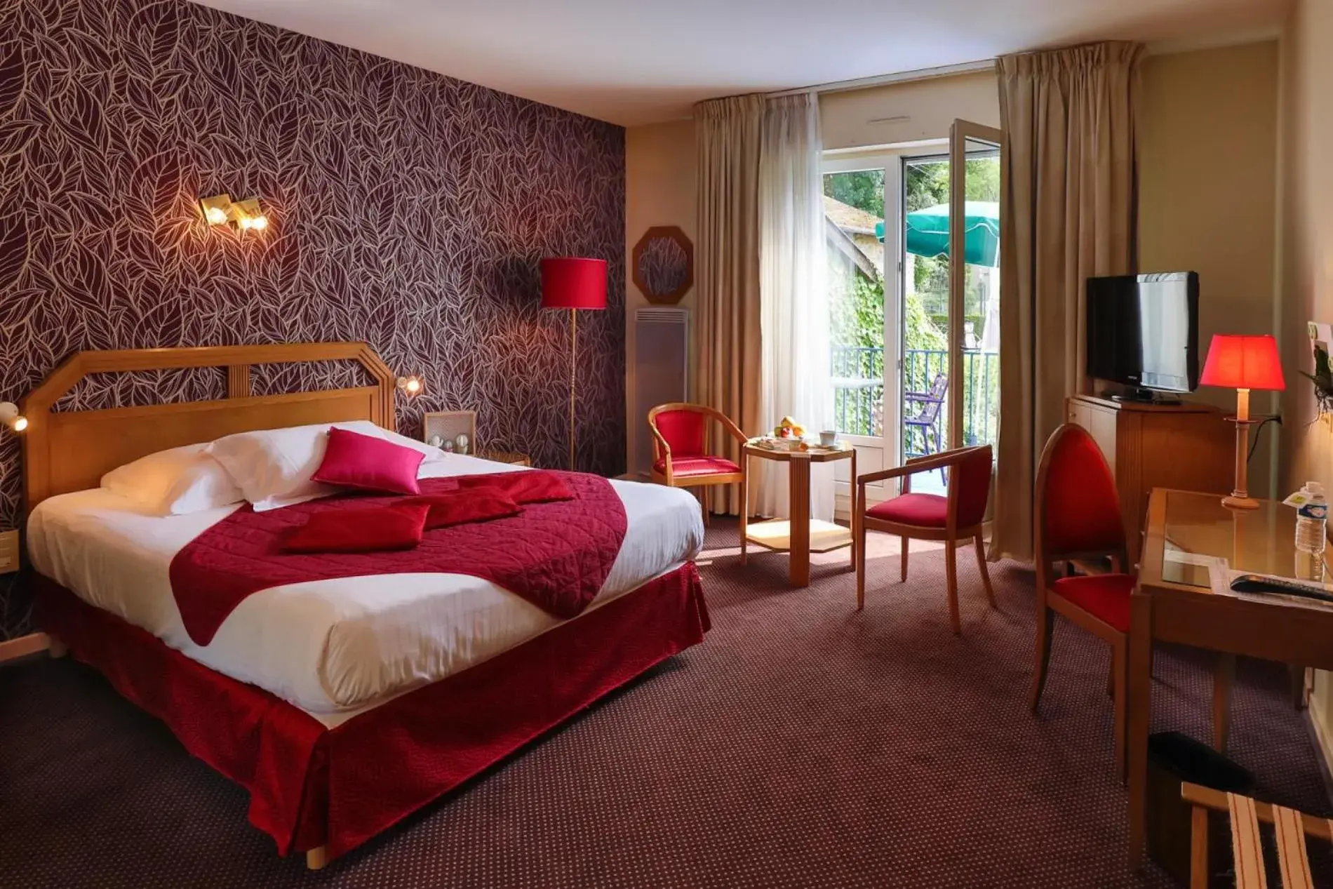 Double Room in Logis Burnel Et La Cle Des Champs Double Room in Logis Burnel Et La Cle Des Champs