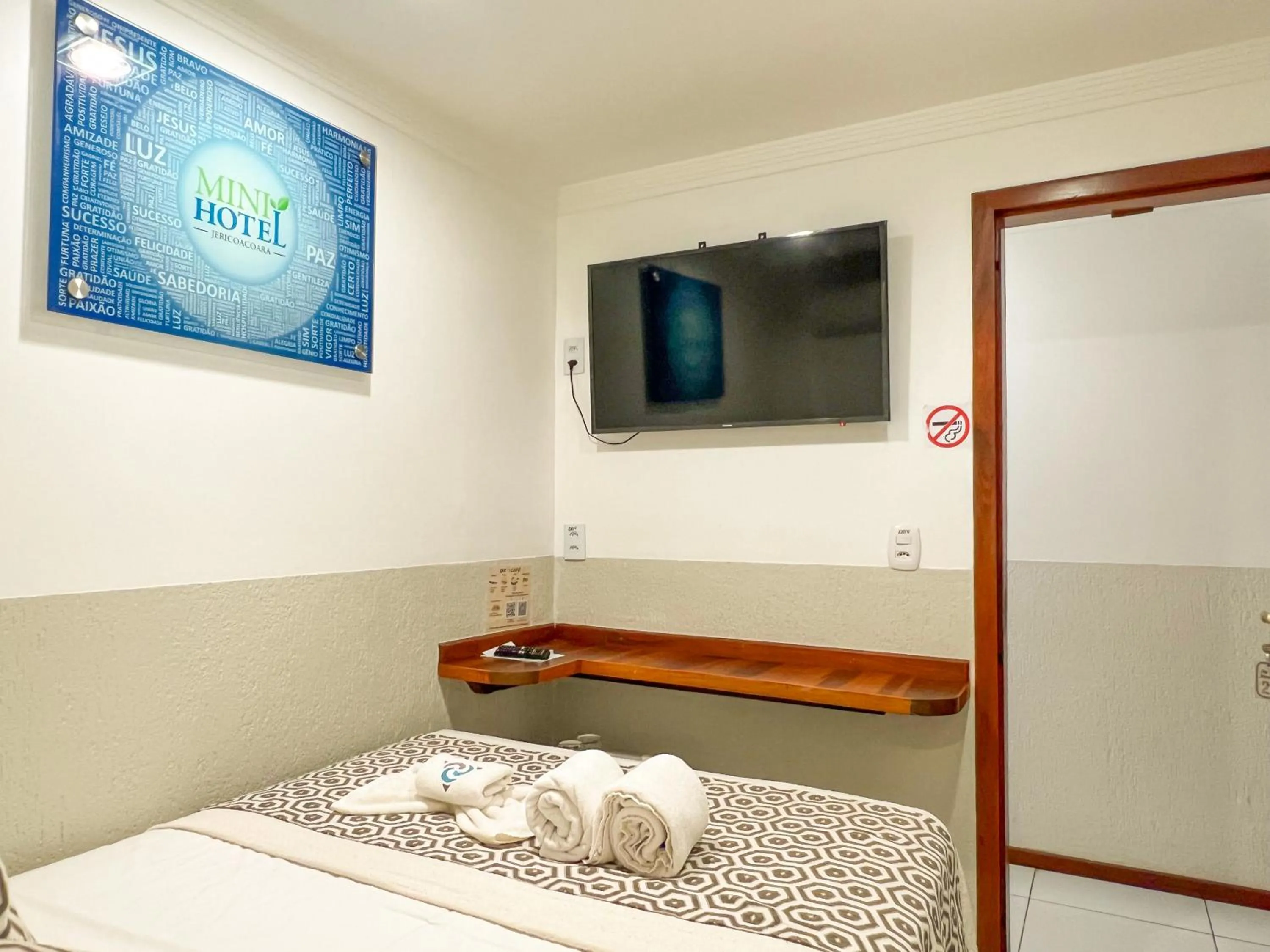 TV and multimedia, Bed in Mini Hotel