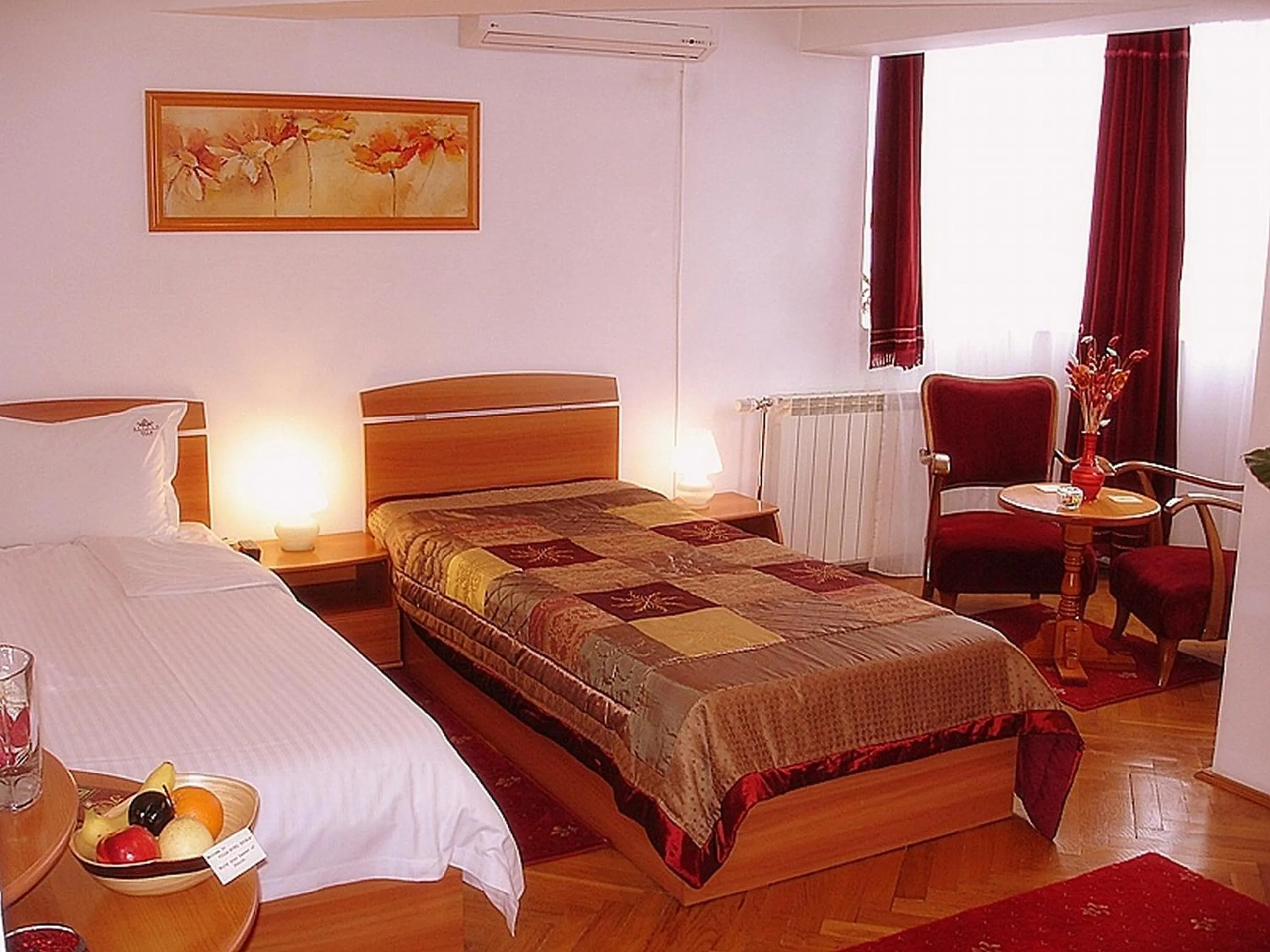 Bedroom, Bed in Villa-Hotel Escala