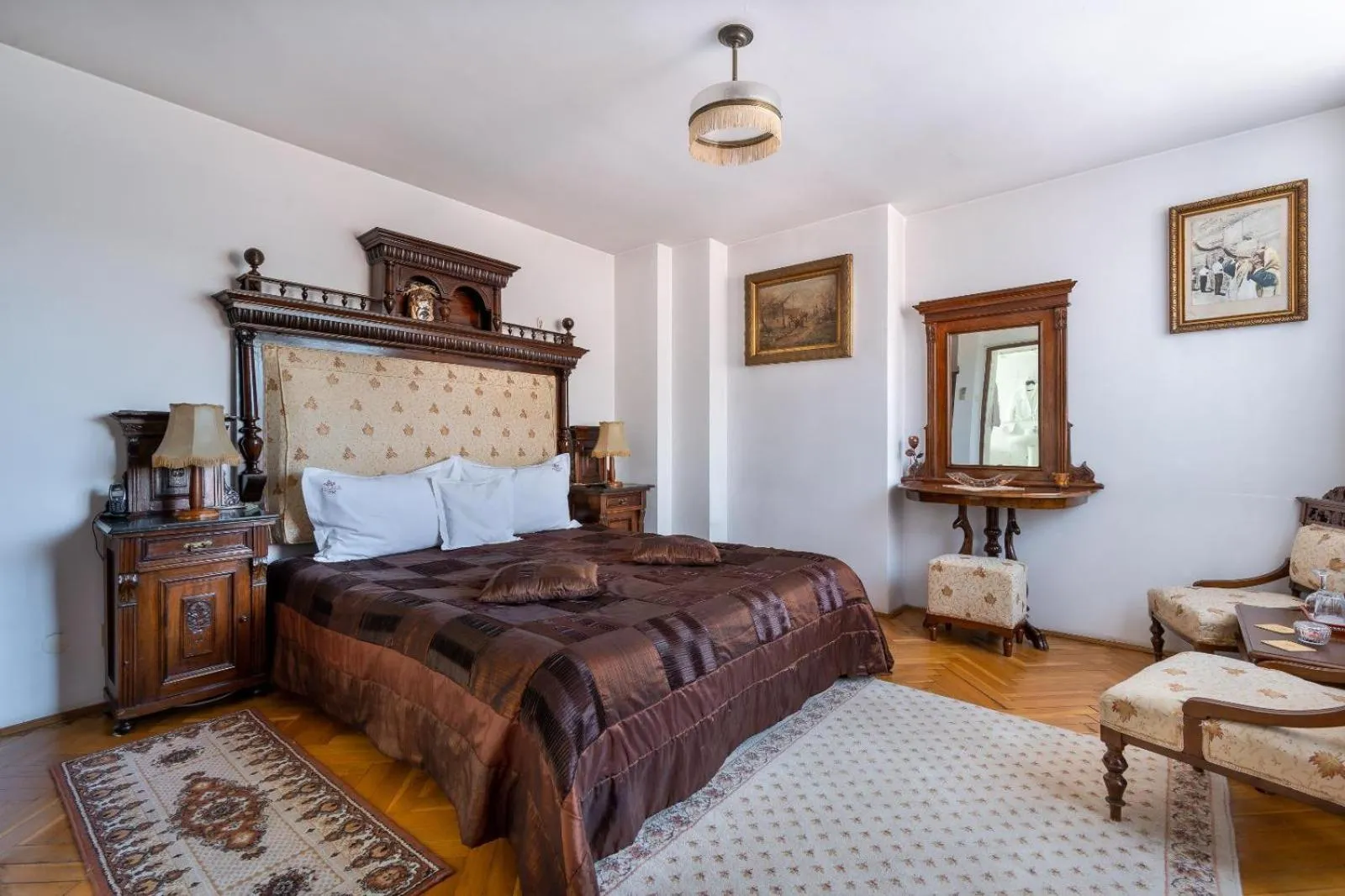 Photo of the whole room, Bed in Villa-Hotel Escala