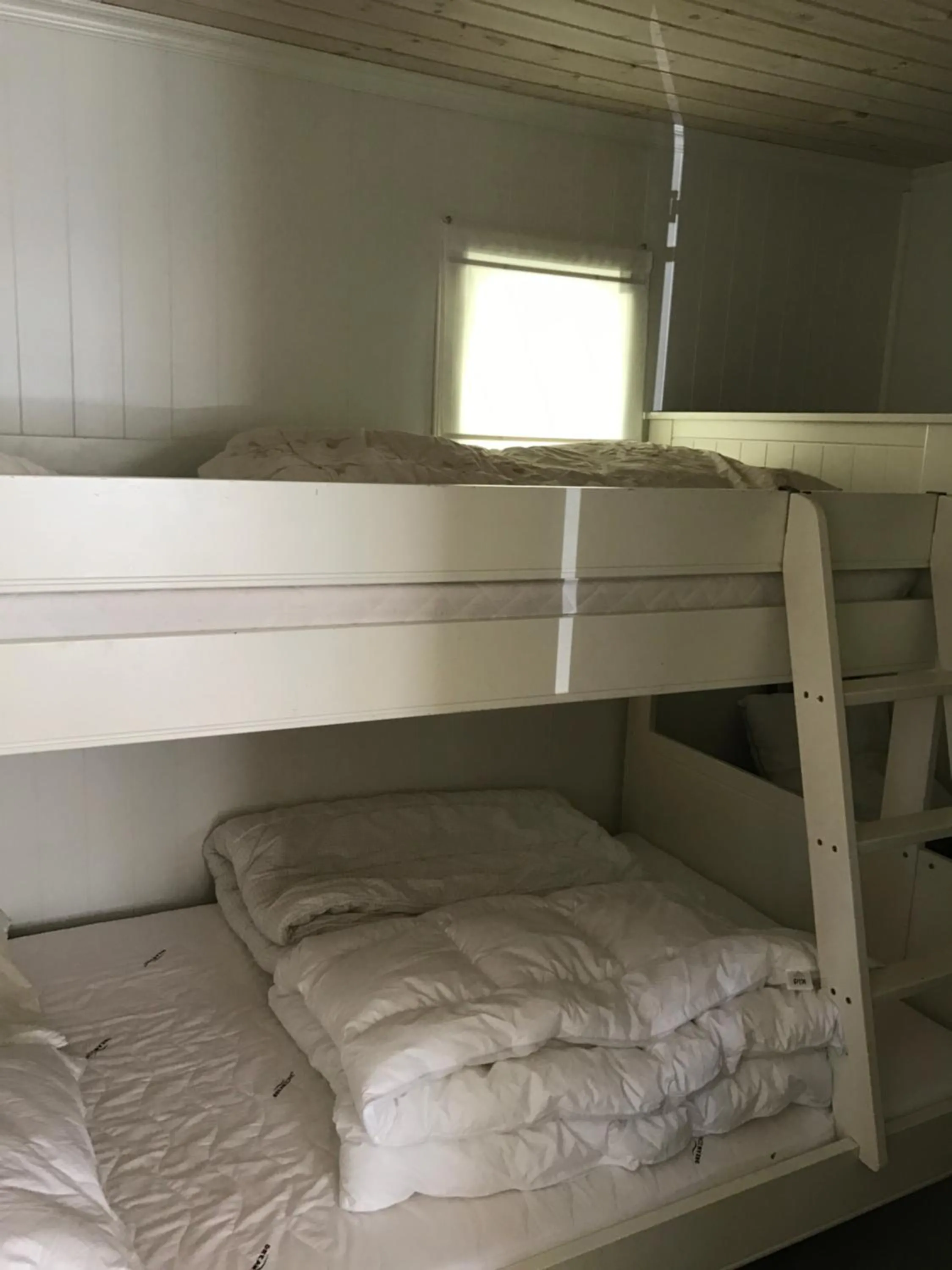Photo of the whole room, Bed in Guse gård