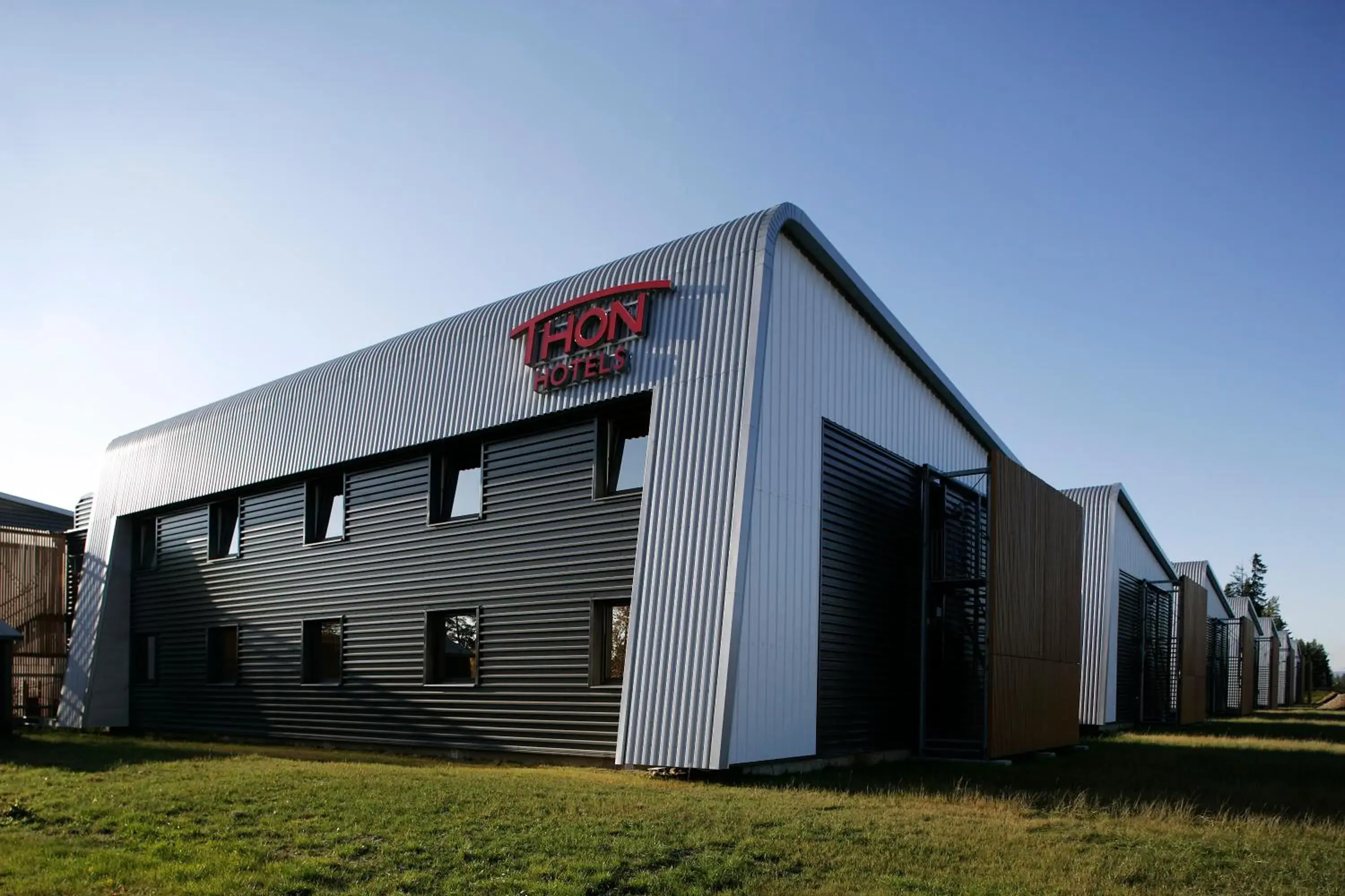 Facade/entrance in Thon Hotel Gardermoen Facade/entrance in Thon Hotel Gardermoen