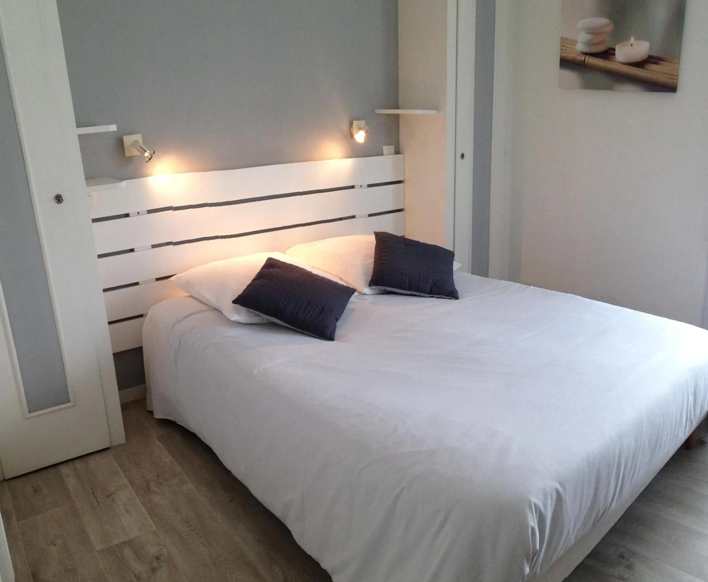 Bed in Logis Les Cols Verts