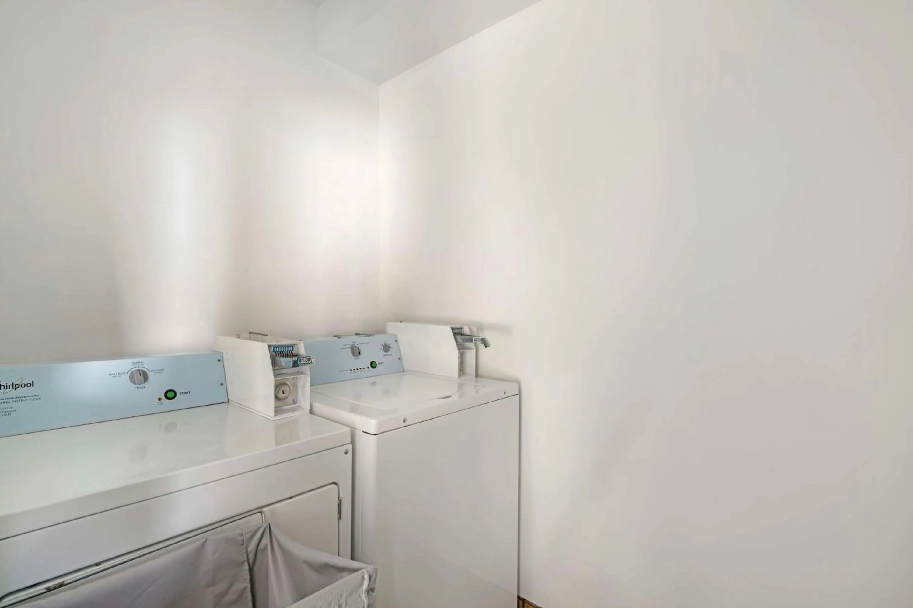 laundry in Best Western Plus Santa Barbara