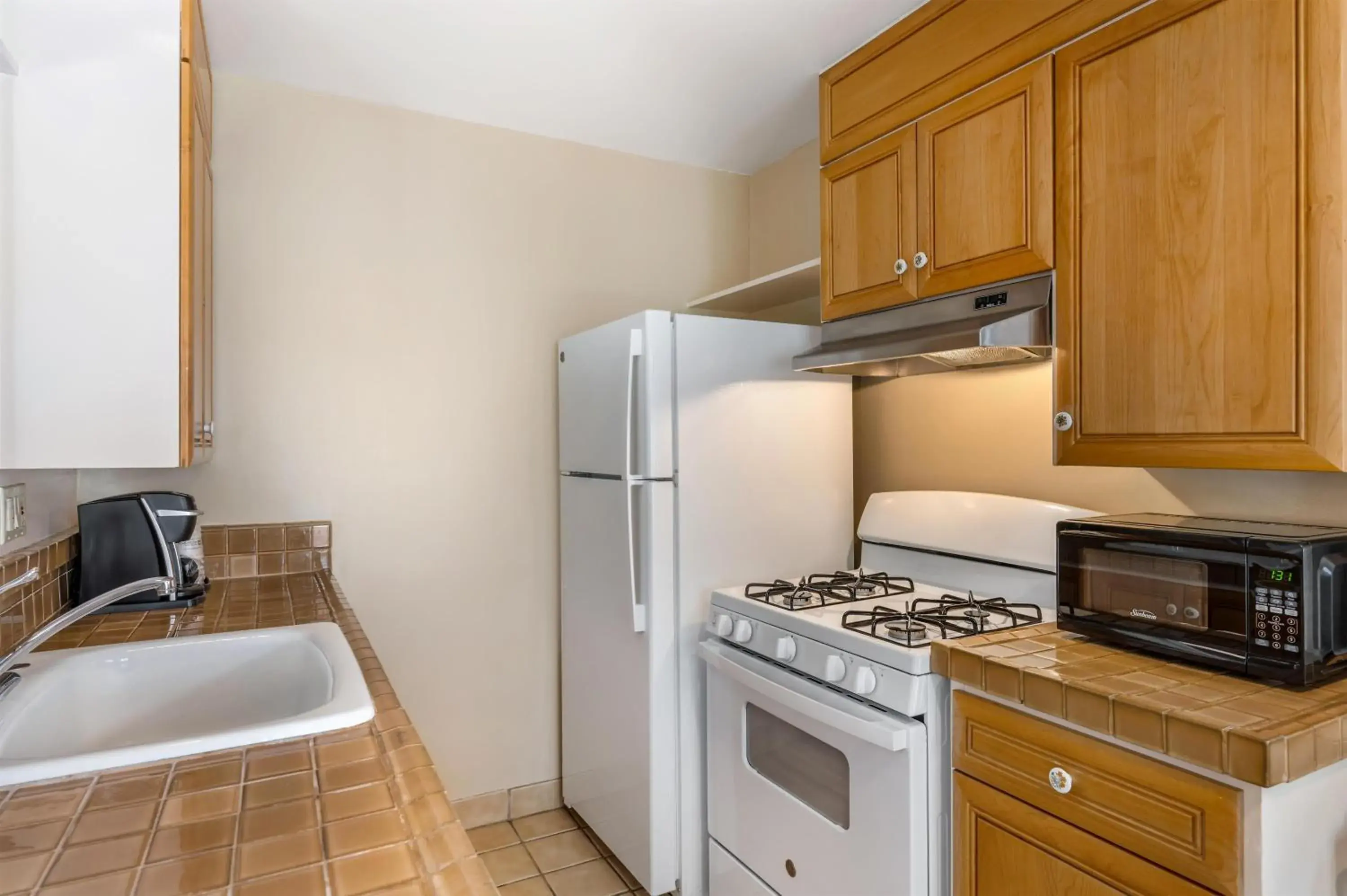 Bedroom in Best Western Plus Santa Barbara Bedroom in Best Western Plus Santa Barbara